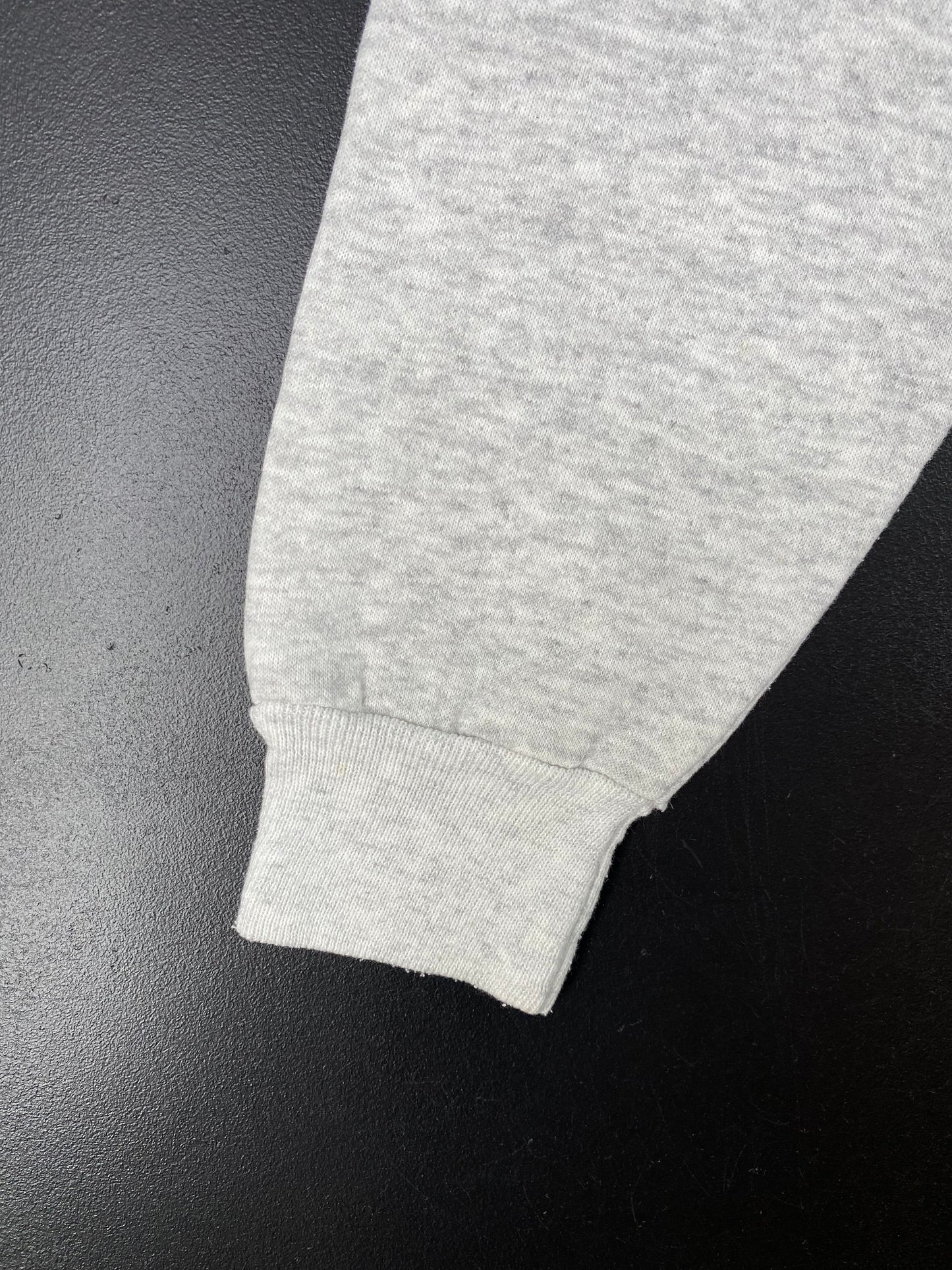 90's NEW YORK KNICKS Made in USA Size L Vintage NBA Sweat-Shirt / A3316