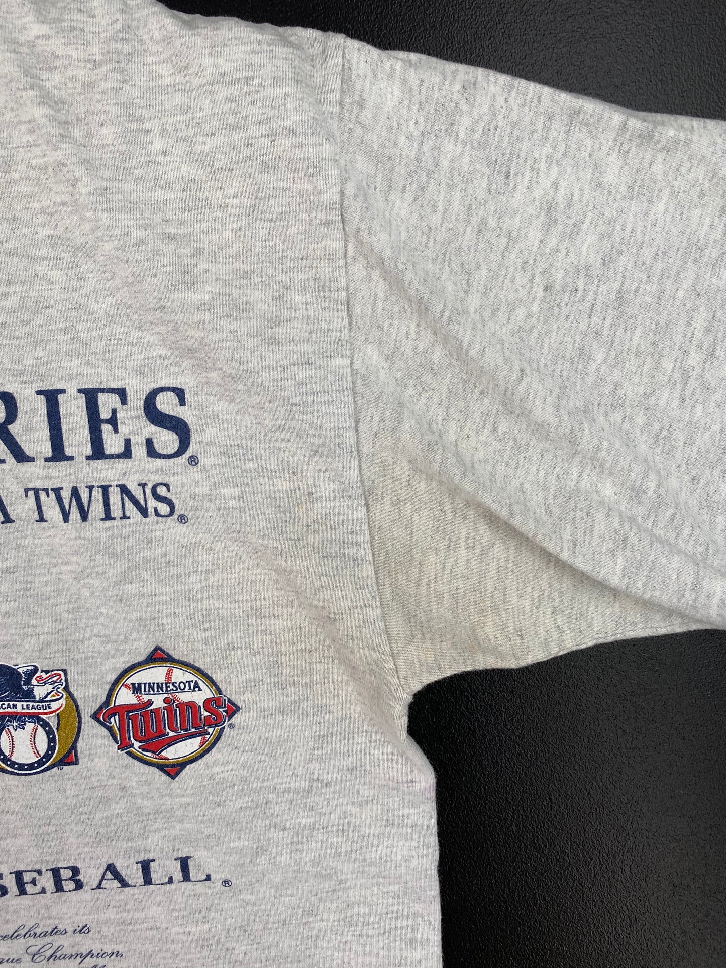 1991 ATLANTA BRAVES x MINNESOTA TWINS Made in USA Size L Vintage MLB T-shirt / A1301
