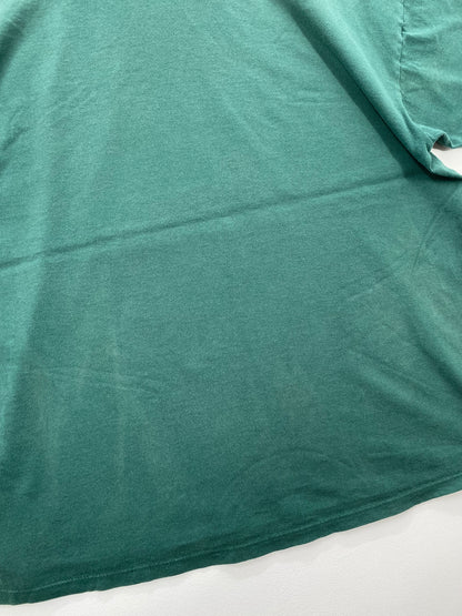 90's HOOTERS ATHLETICS Made in USA Size XL Vintage T-Shirt / A1372