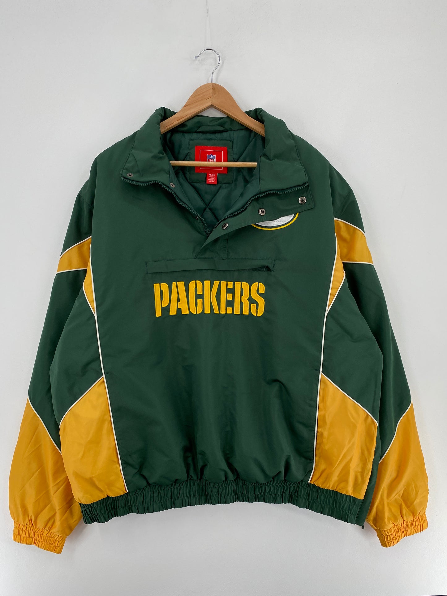 Vintage PACKERS Size XL NFL Nylon Padded Jacket / E1744N