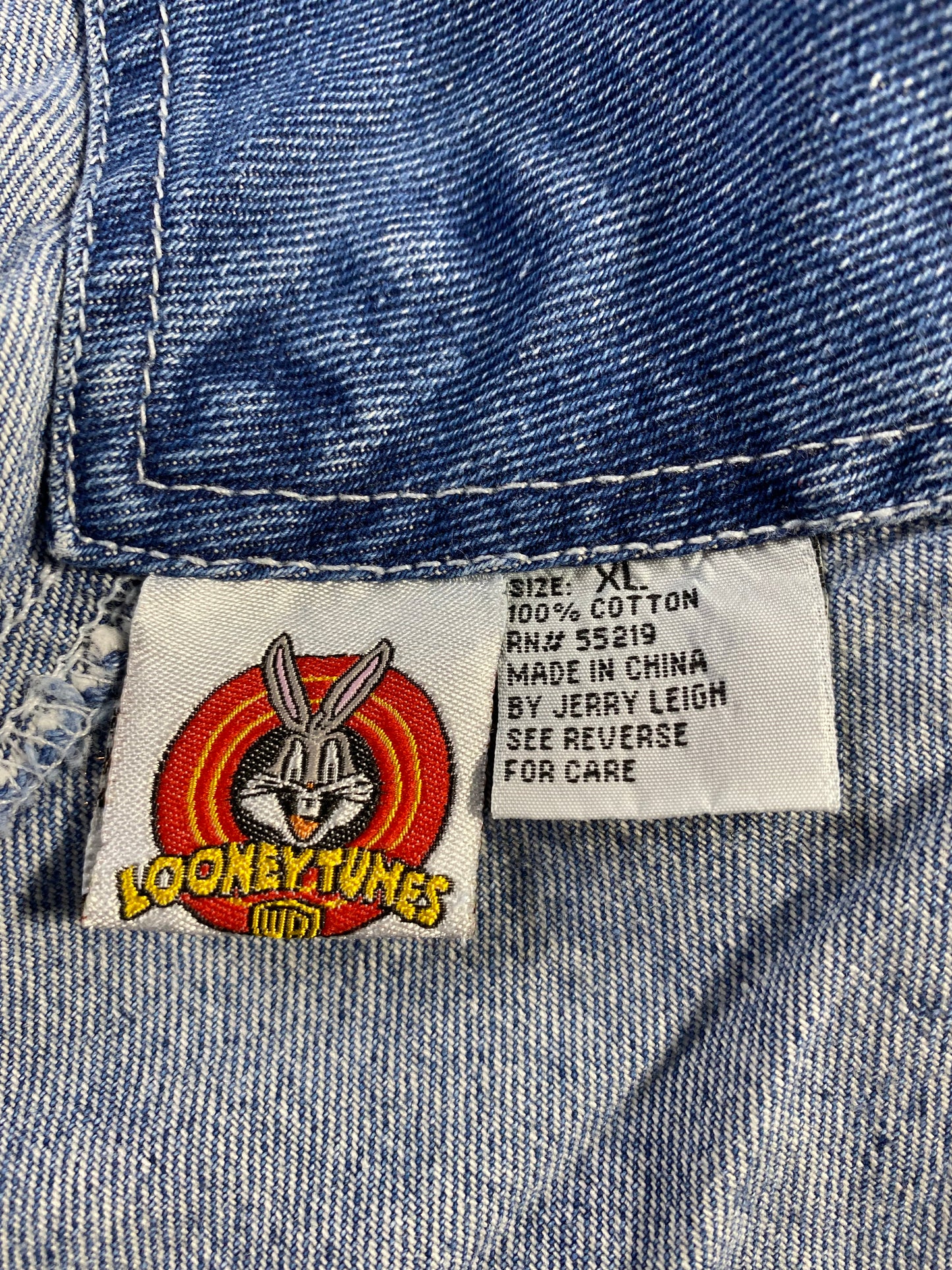 1999 LOONEY TUNES TWEETY Size XL Vintage Denim Shorts/ A1585