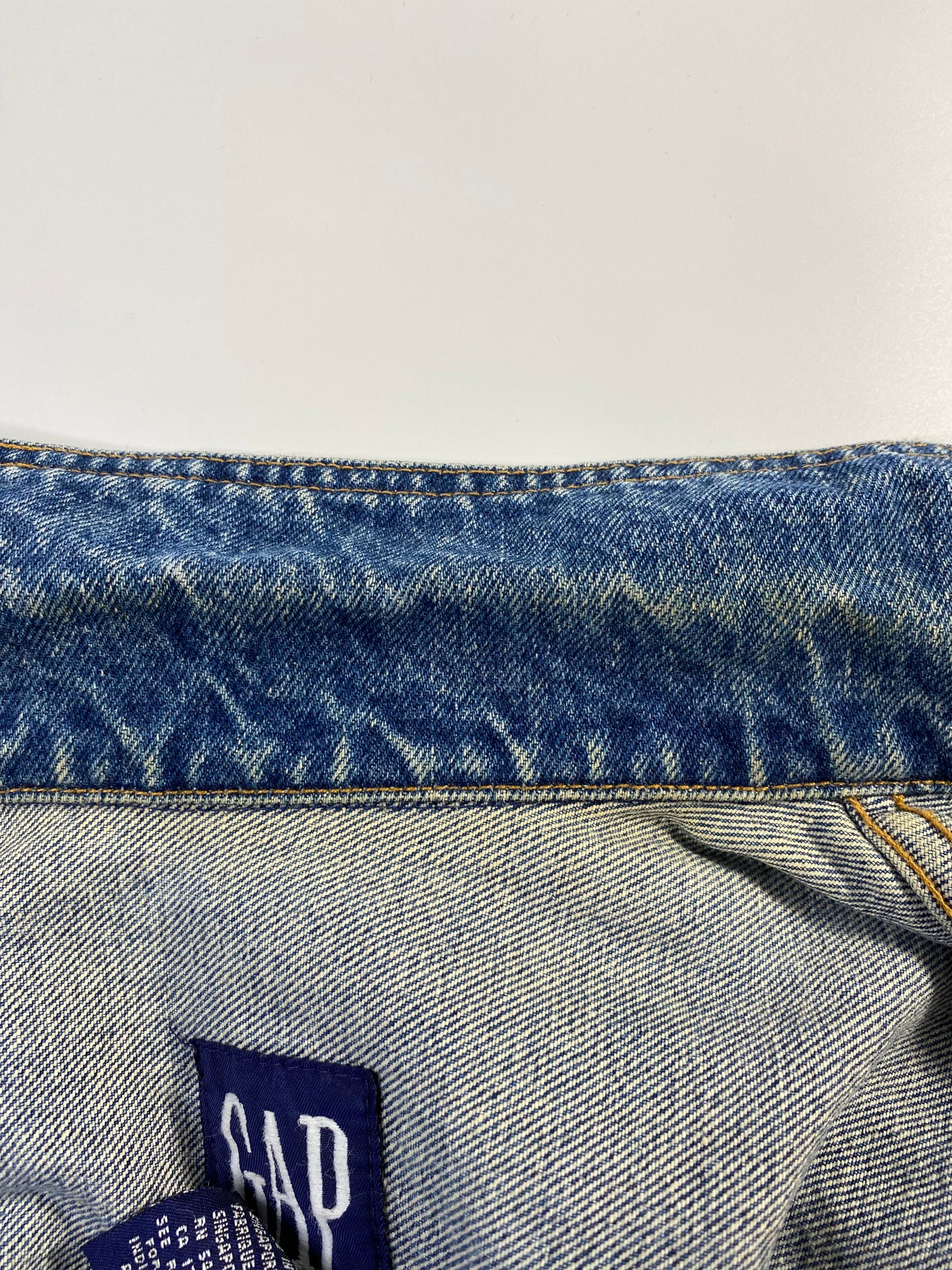 90's GAP Size M Vintage Denim Jacket / A1591