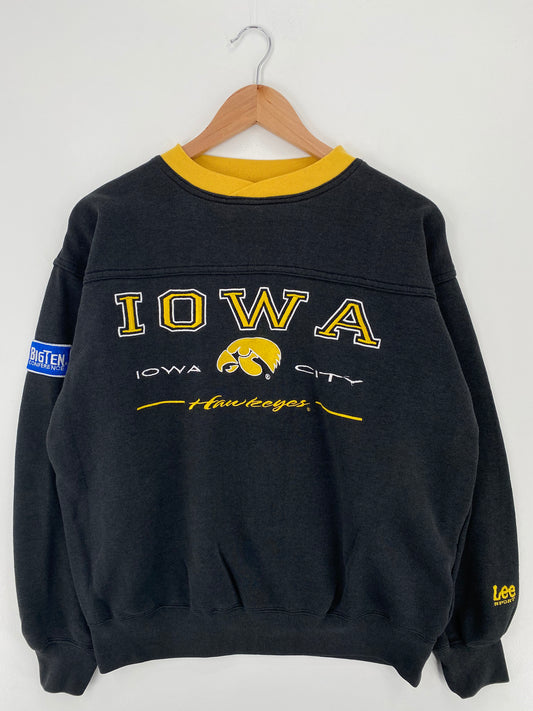 90’s IOWA HAWKEYES Size No Tag (Approx.L) College Sweat shirt / A1738