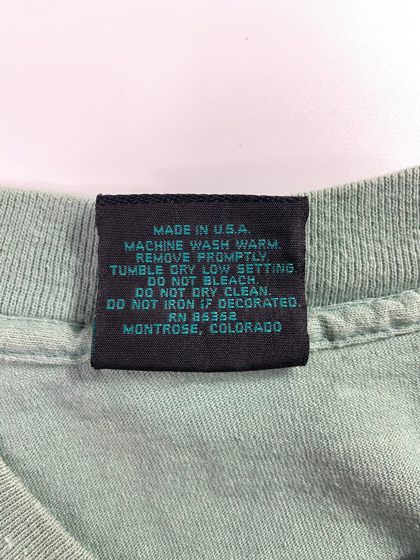 90's RAINFOREST Made in USA Size M Vintage T-Shirt / E2902T