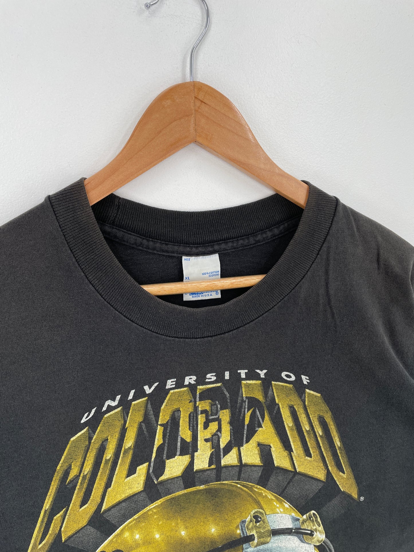 .90's SALEM x UNIVERSITY OF COLORADO Made in USA Size XL Vintage College T-Shirt / A8470