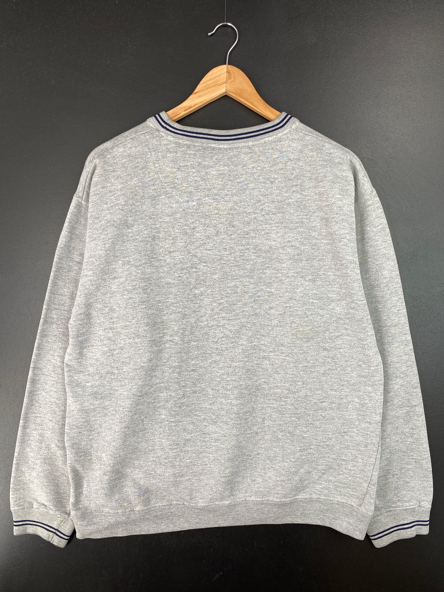 00’ DISNEY WINNIE THE POOH Size XL Vintage Sweat-shirt / A7580