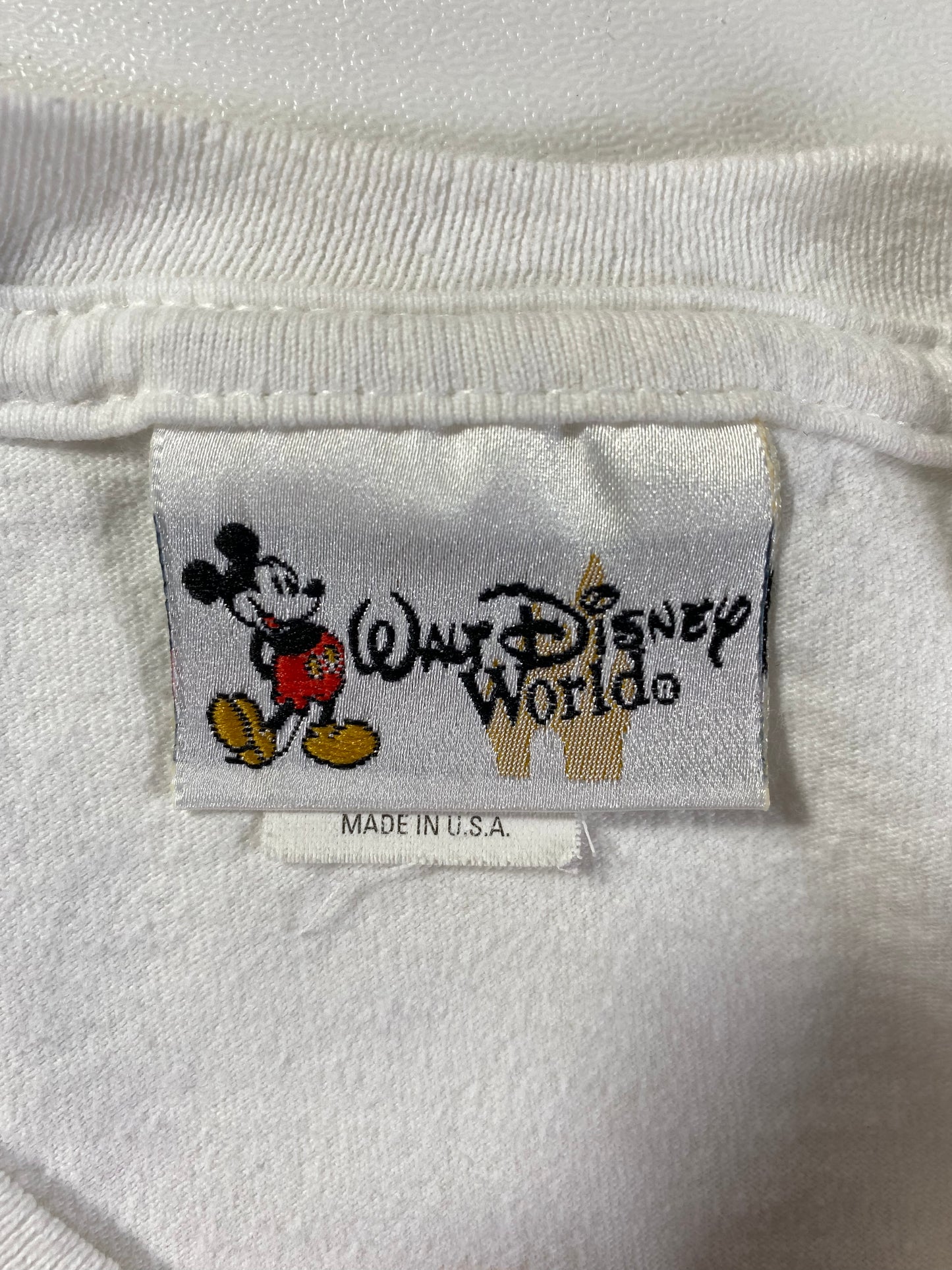 00' DISNEY EPCOT Made in USA Size S Vintage T-shirt / A859