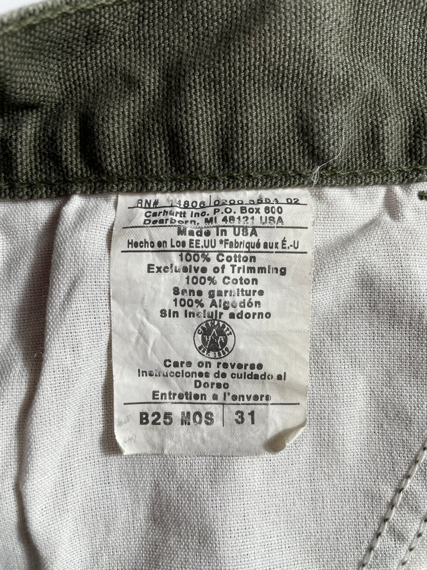 Vintage CARHARTT Made in USA Size W31xL7.5 Duck Shorts / A3558