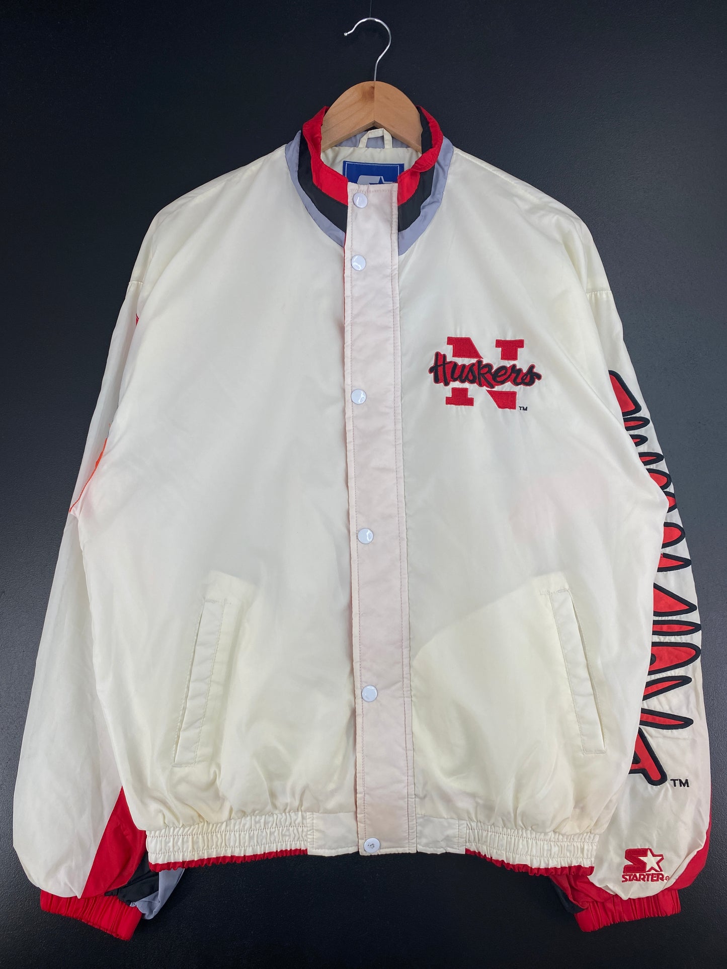 90's STARTER NEBRASKA HUSKERS Size M Vintage College Nylon Jacket / A3502
