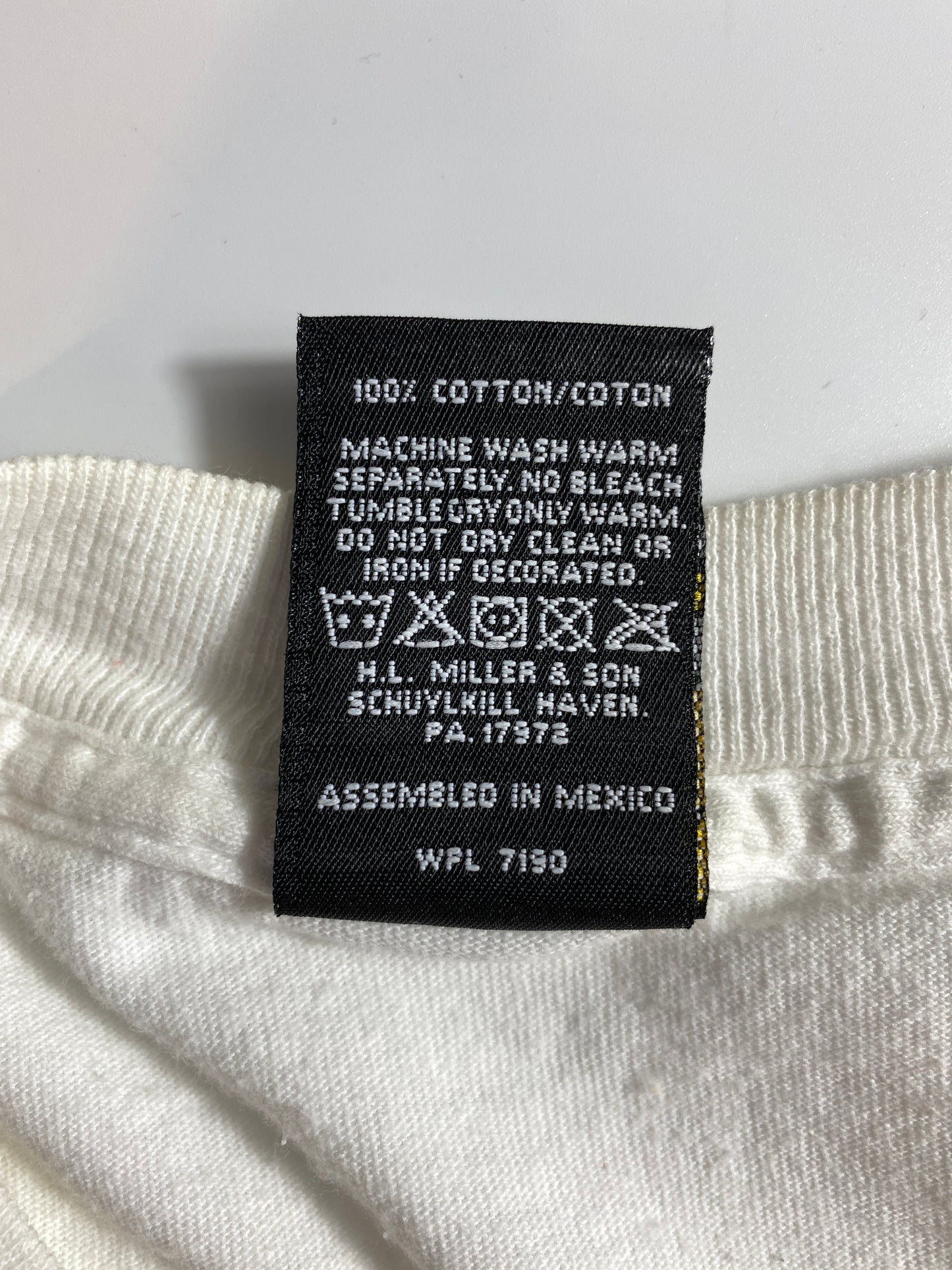 90's VOLKSWAGON BEETLE Size XL Vintage T-Shirts / K1181