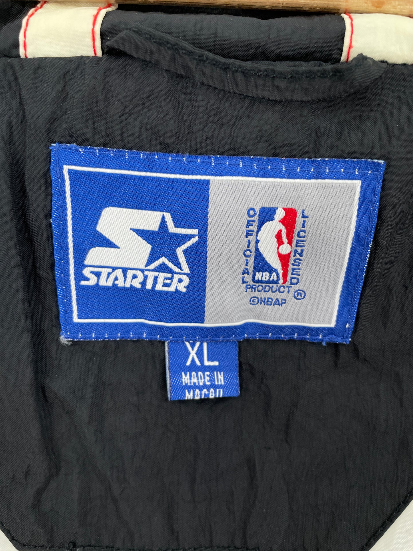 90's STARTER x CHICAGO BULLS Size XL Vintage NBA Nylon Jacket / A6834