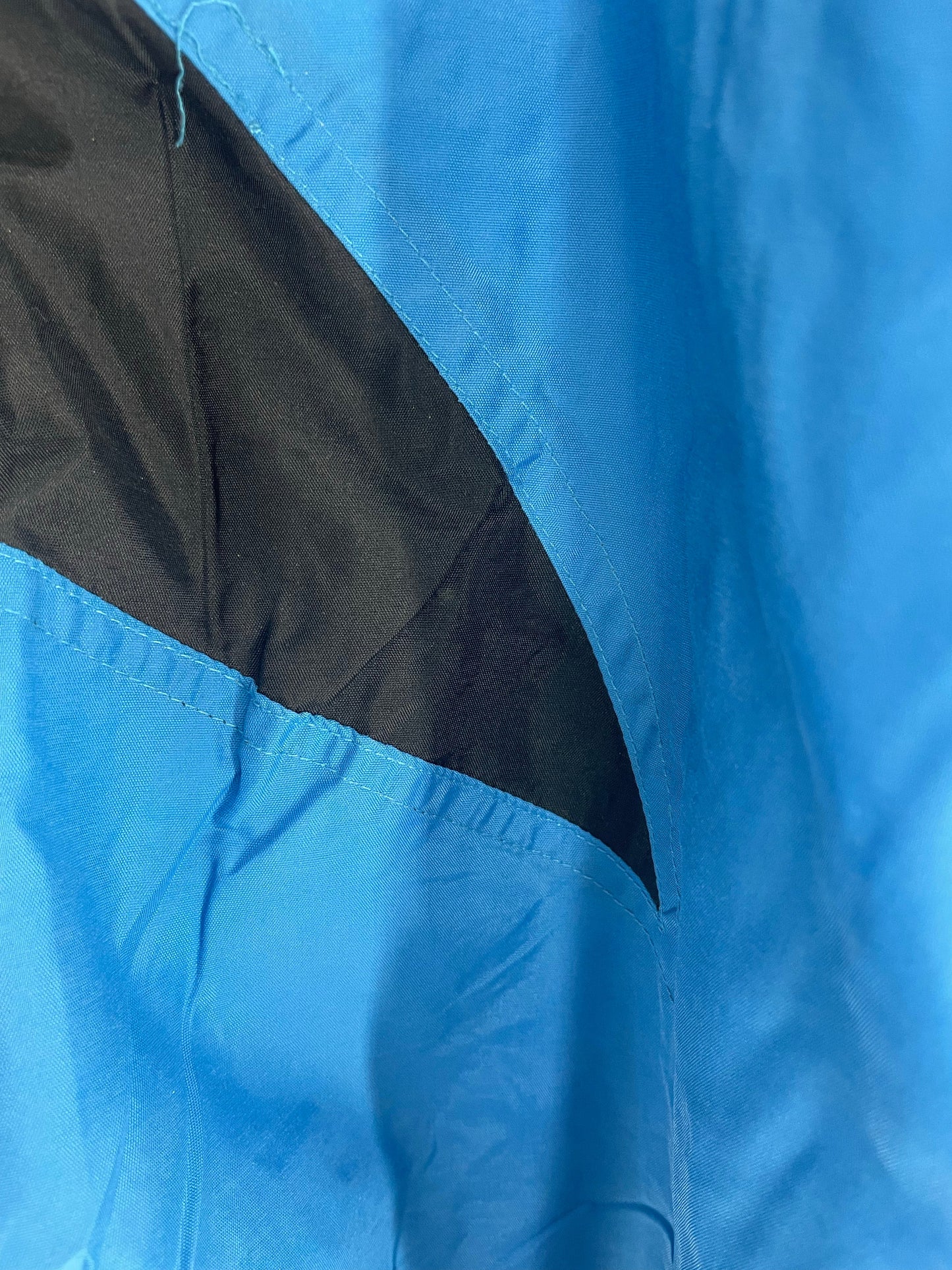 90's CAROLINA PANTHERS Size L Vintage NFL Zip-up Nylon Jacket / A8847