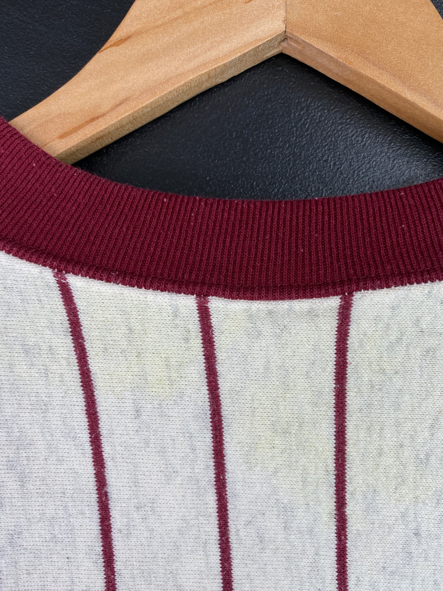 90's MISHAWAKA Made in USA Size L Vintage Sweat-Shirt / A7162