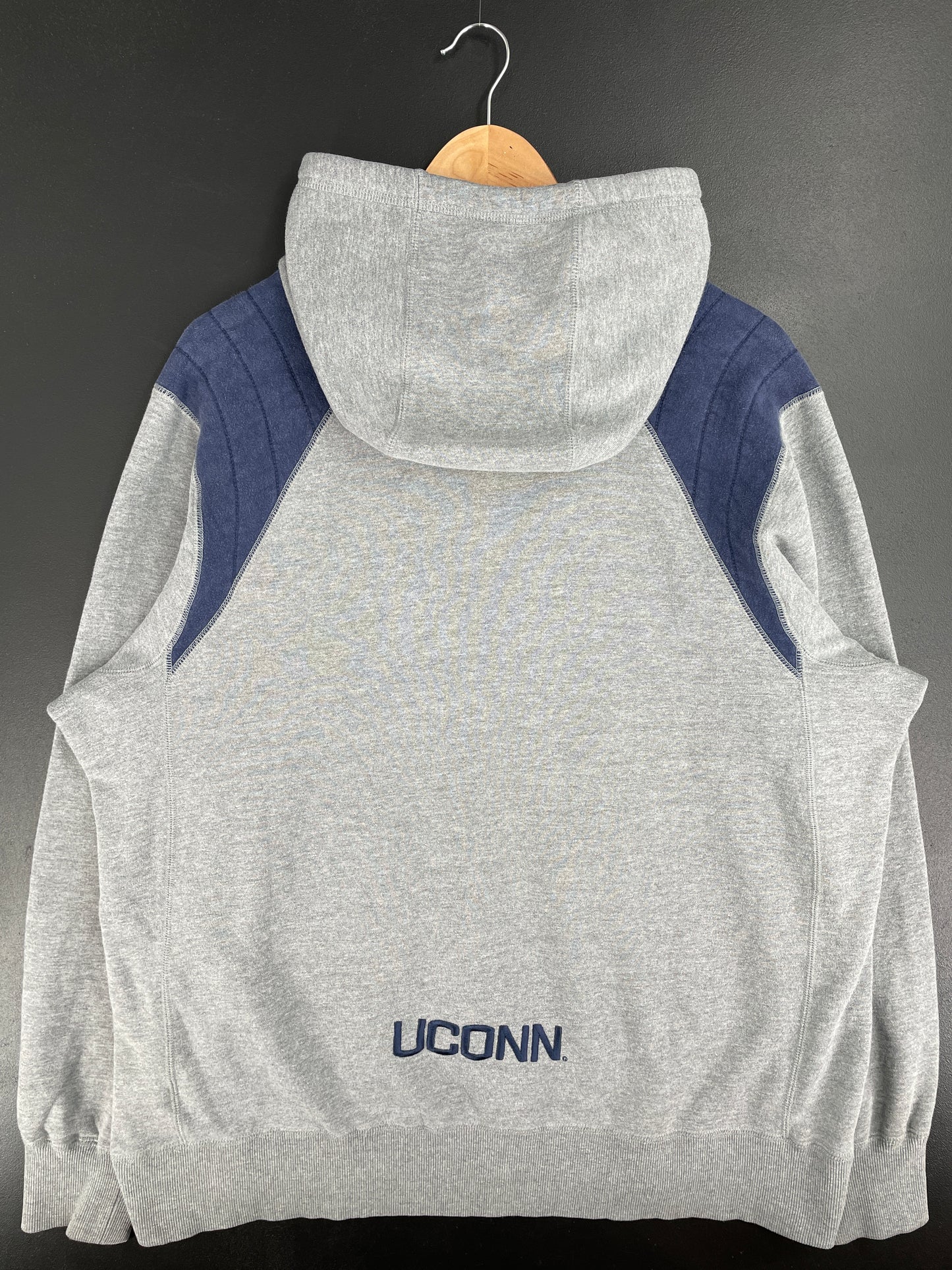 Vintage NIKE x UCONN Size XL Vintage College Hoodie Sweat-shirt / E1920S