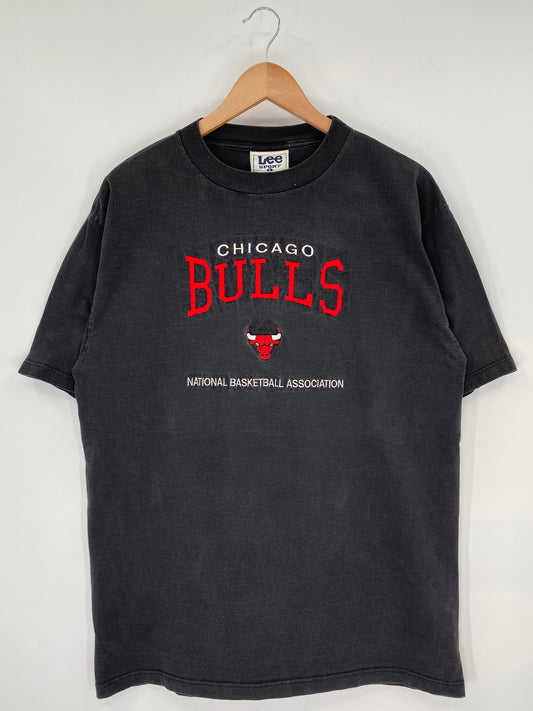 90's CHICAGO BULLS Size L Vintage NBA T-shirt / K9846