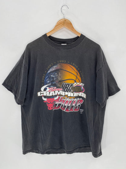 1998 Chicago Bulls Size XXL Vintage T-shirt   / 5975