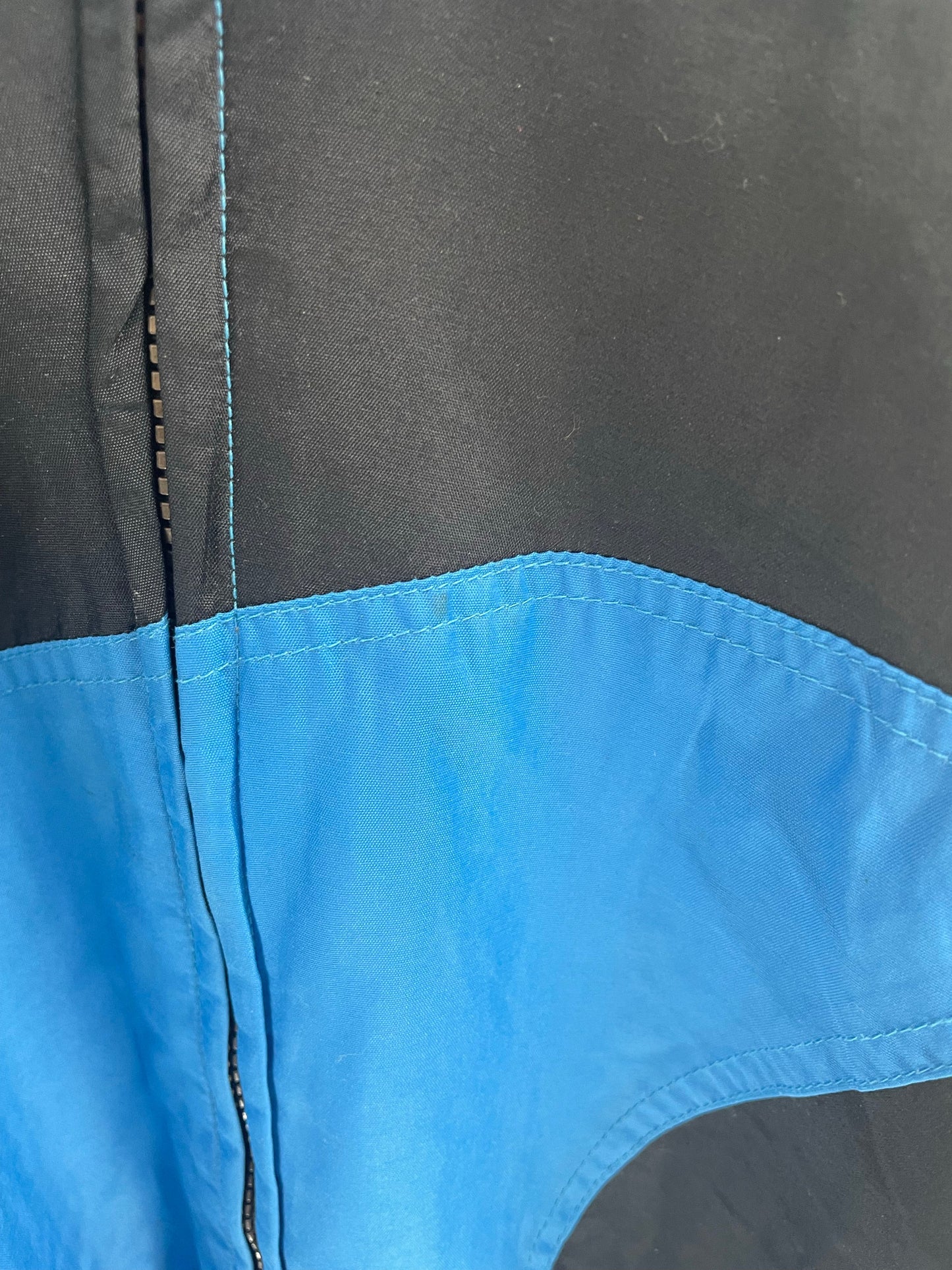 90's CAROLINA PANTHERS Size L Vintage NFL Zip-up Nylon Jacket / A8847