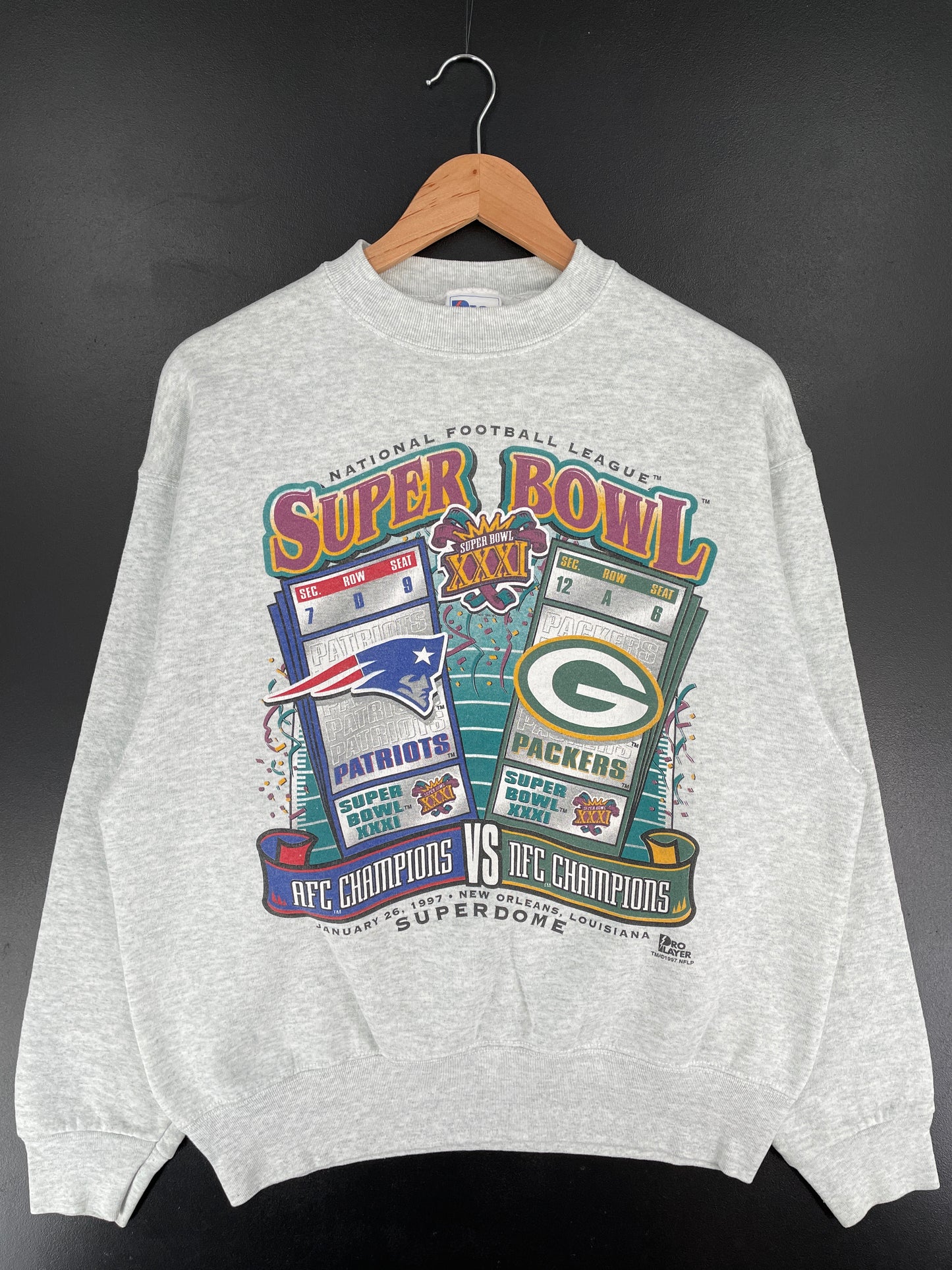 1997 NEW ENGLAND PATRIOTS x GREEN BAY PACKERS Made in USA Size L Vintage NFL Sweat-Shirt / E5817S