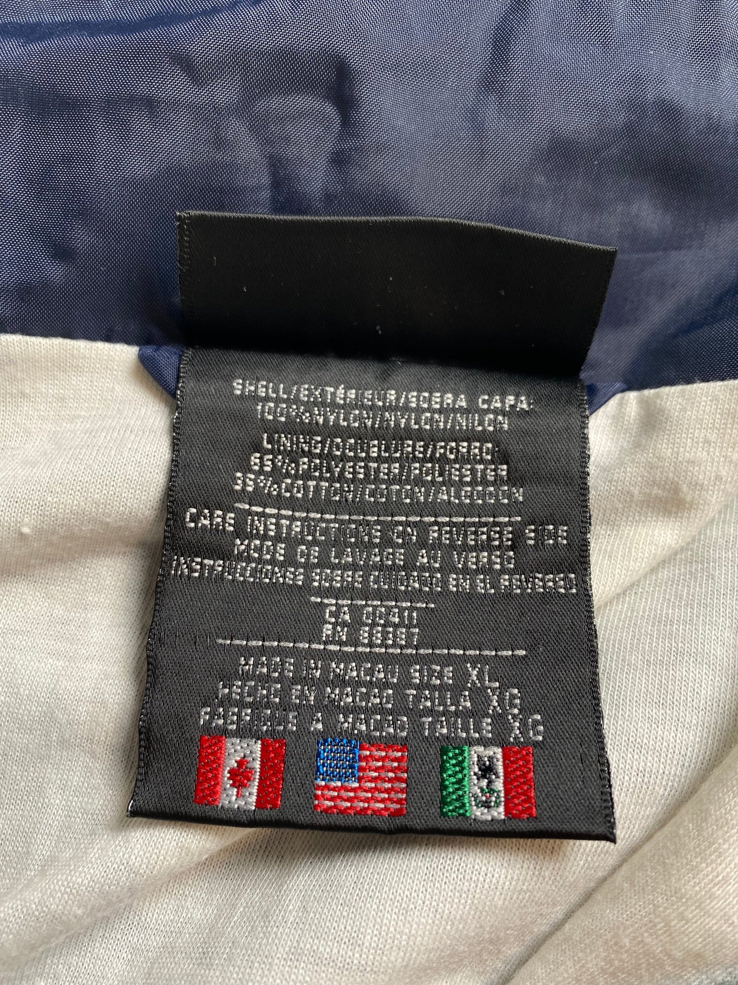 .90's ADIDAS Size XL Vintage Nylon Jacket / E1485N