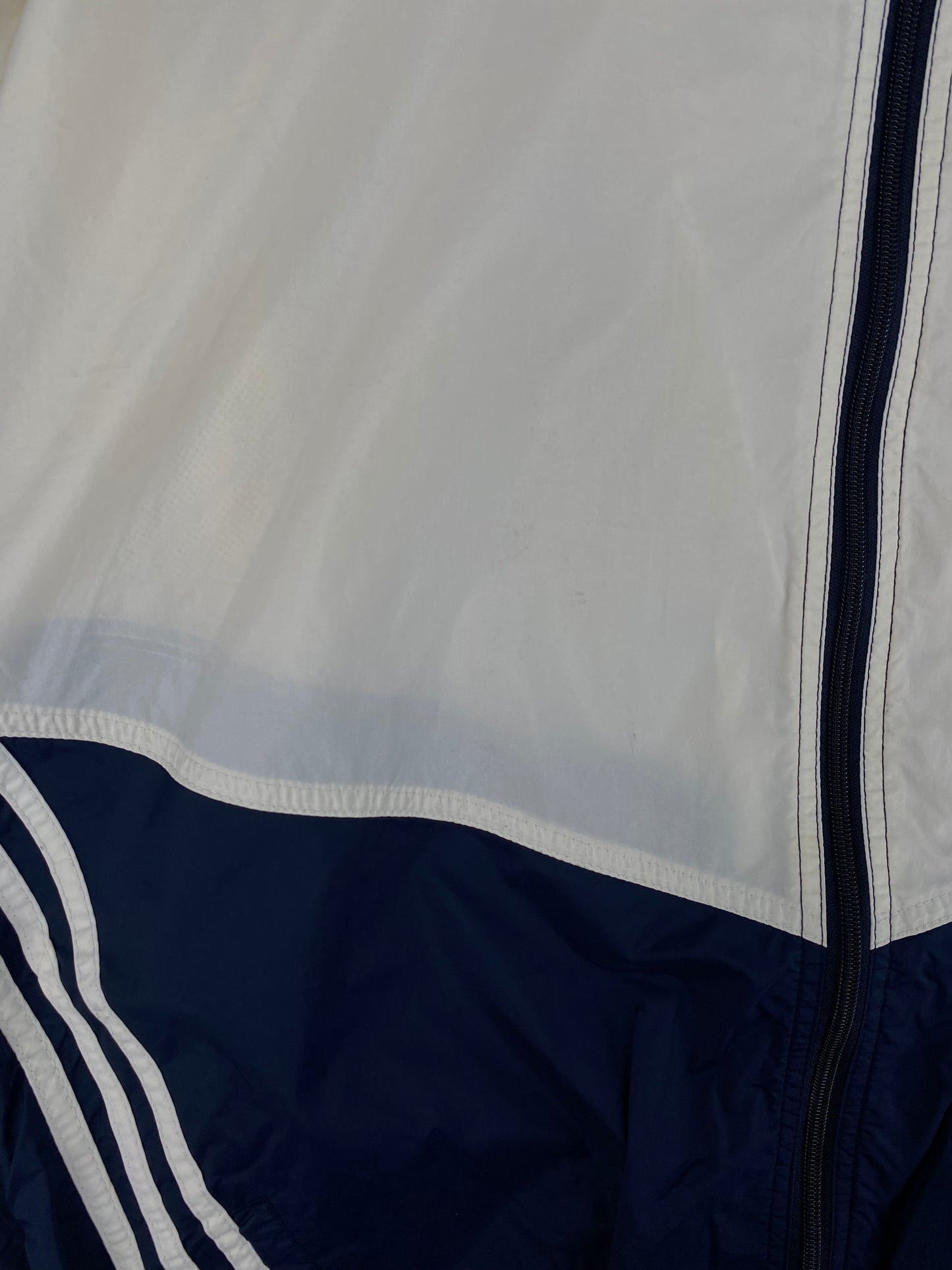 90's ADIDAS Size M Vintage Nylon Jacket / A1640