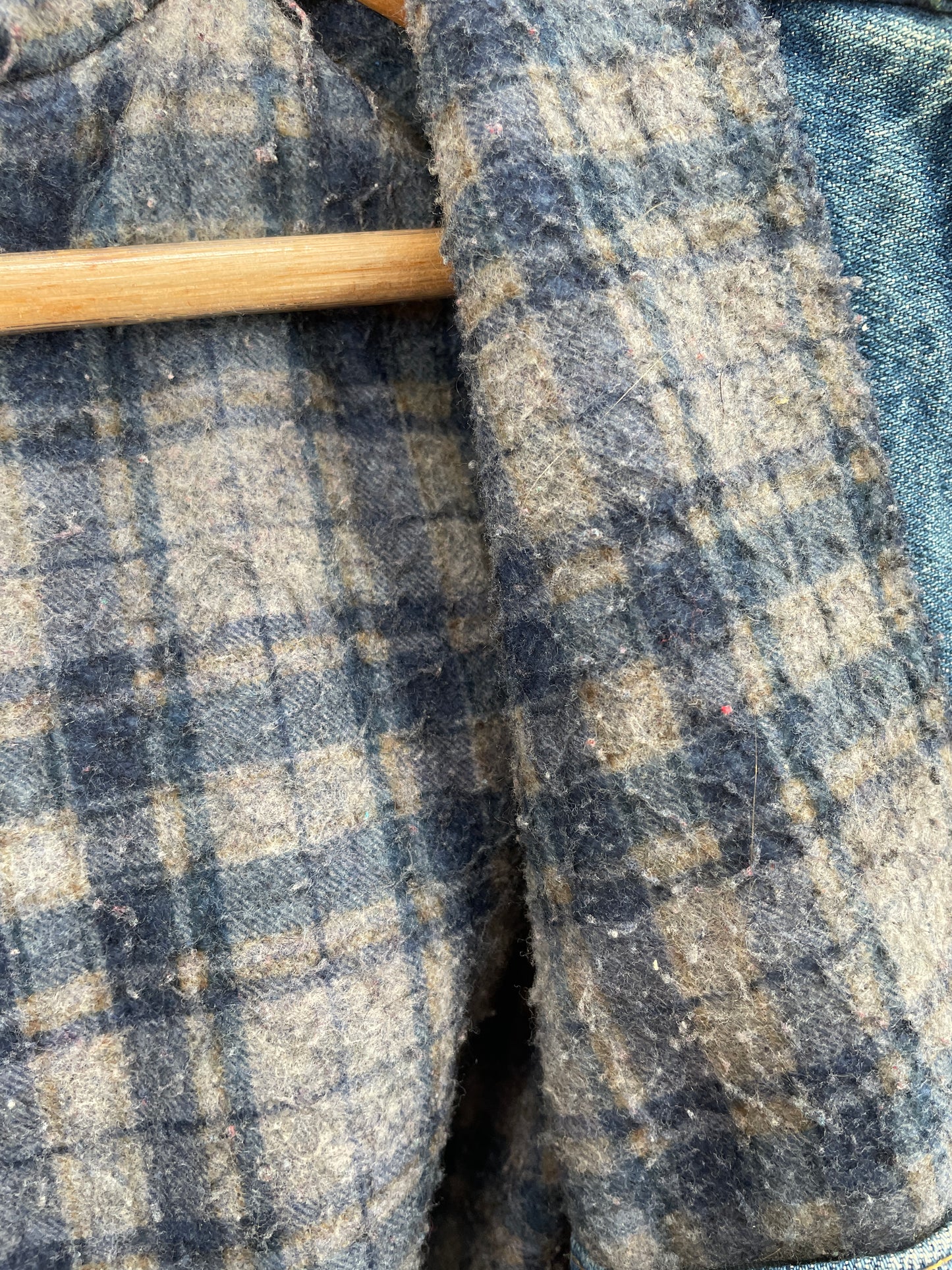 Vintage CARHARTT Size M Hoodie Denim Jacket / A7300