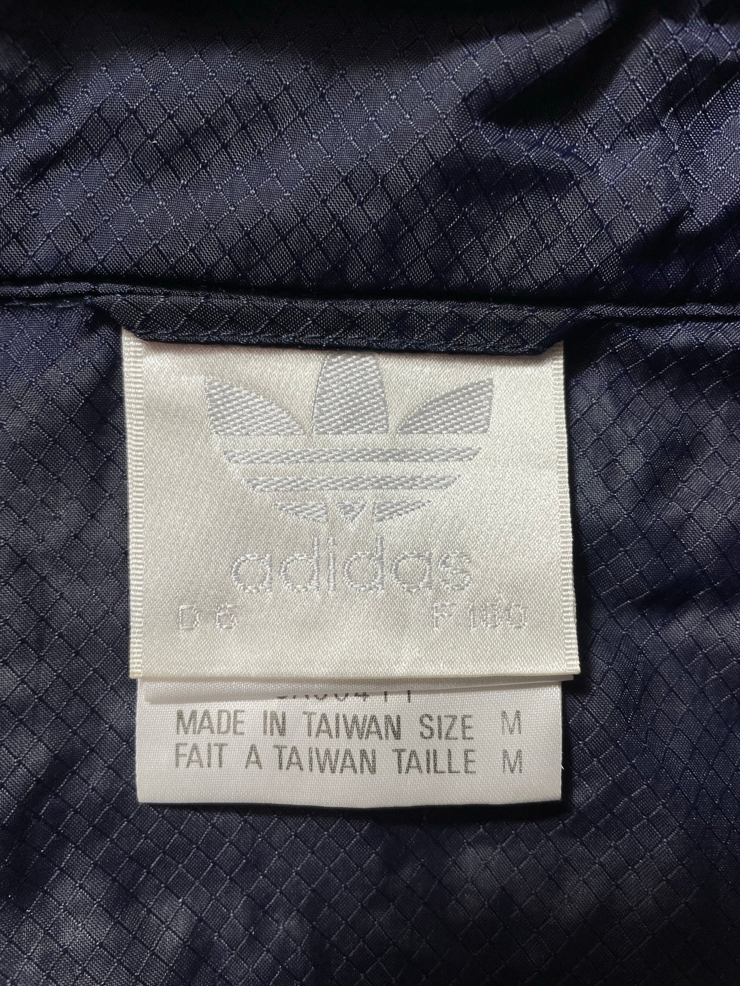 90's ADIDAS Size M Vintage Nylon Jacket / A8536