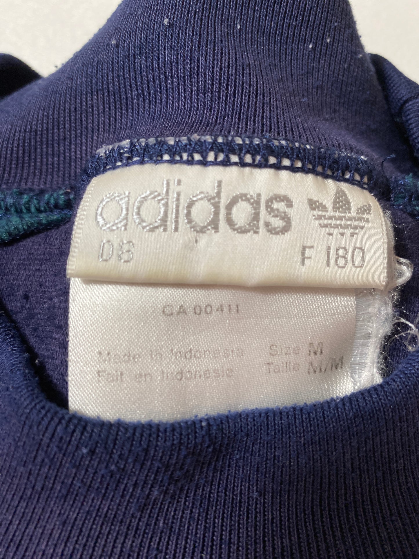 90’s ADIDAS Size M Vintage Sweatshirt / 9878