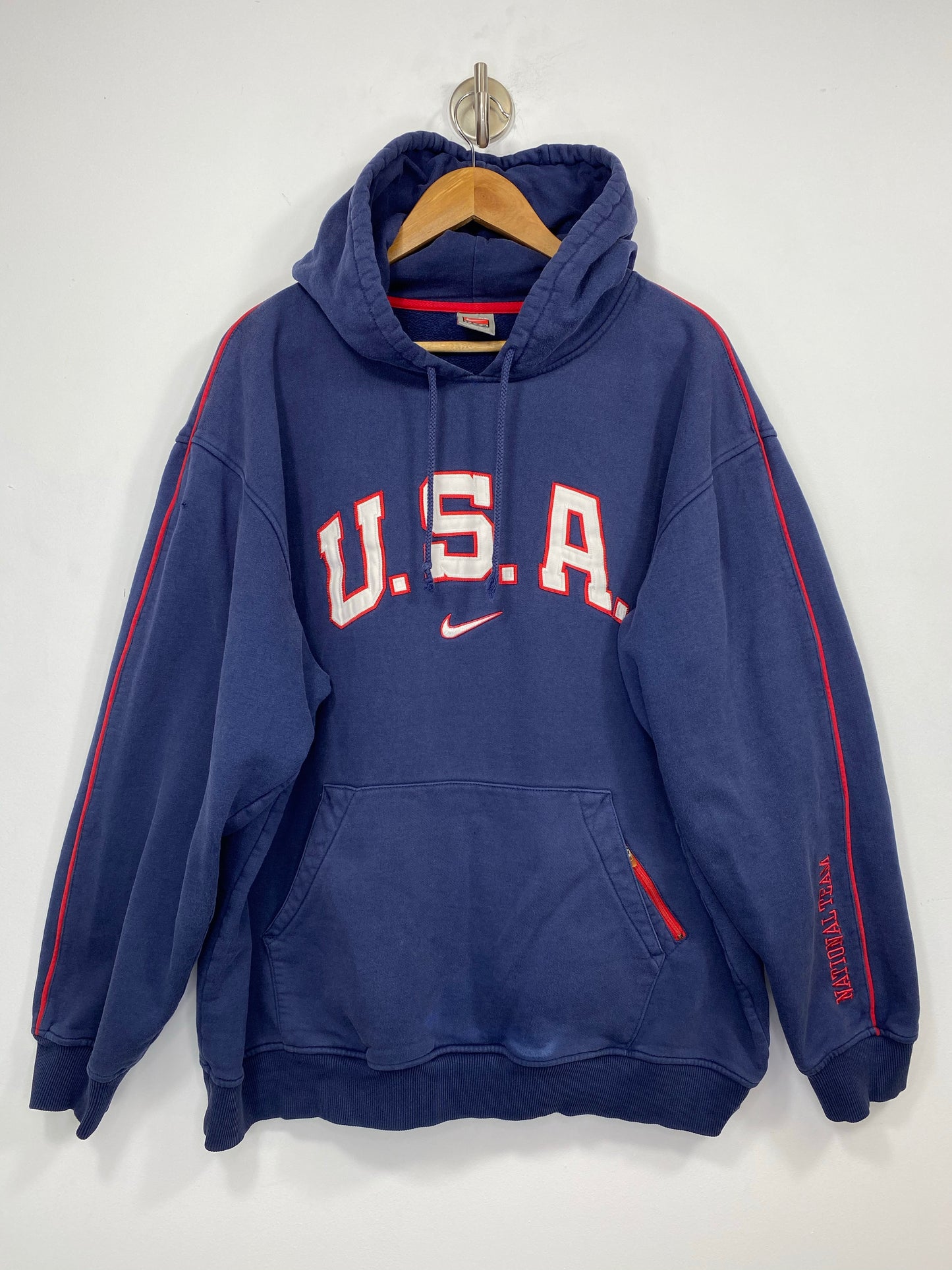Vintage NIKE USA Basketball Size XL Sweat-Shirt / 5216
