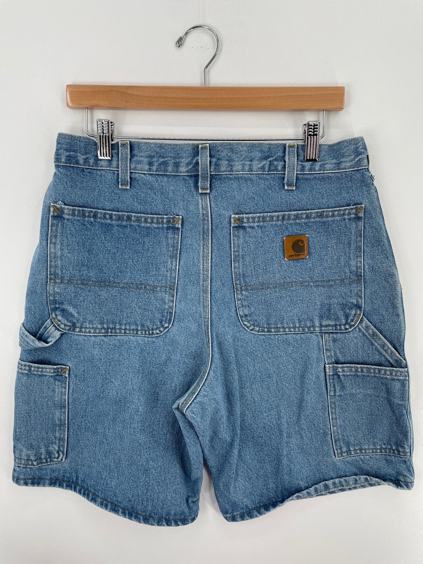 Vintage CARHARTT Size W32xL8 Denim Shorts / A4279