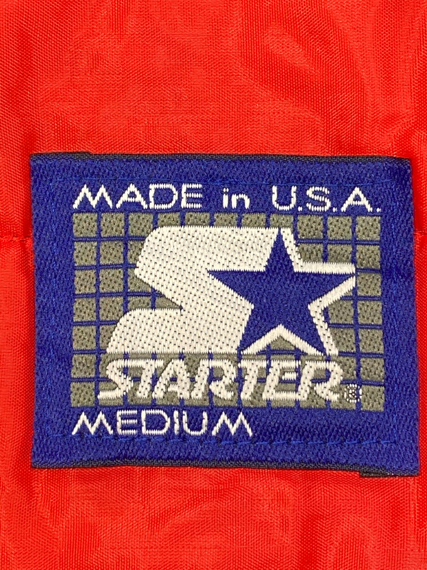 90's Starter x NBA CHICAGO BULLS Made in USA Vintage Padded Nylon Jacket / 5030