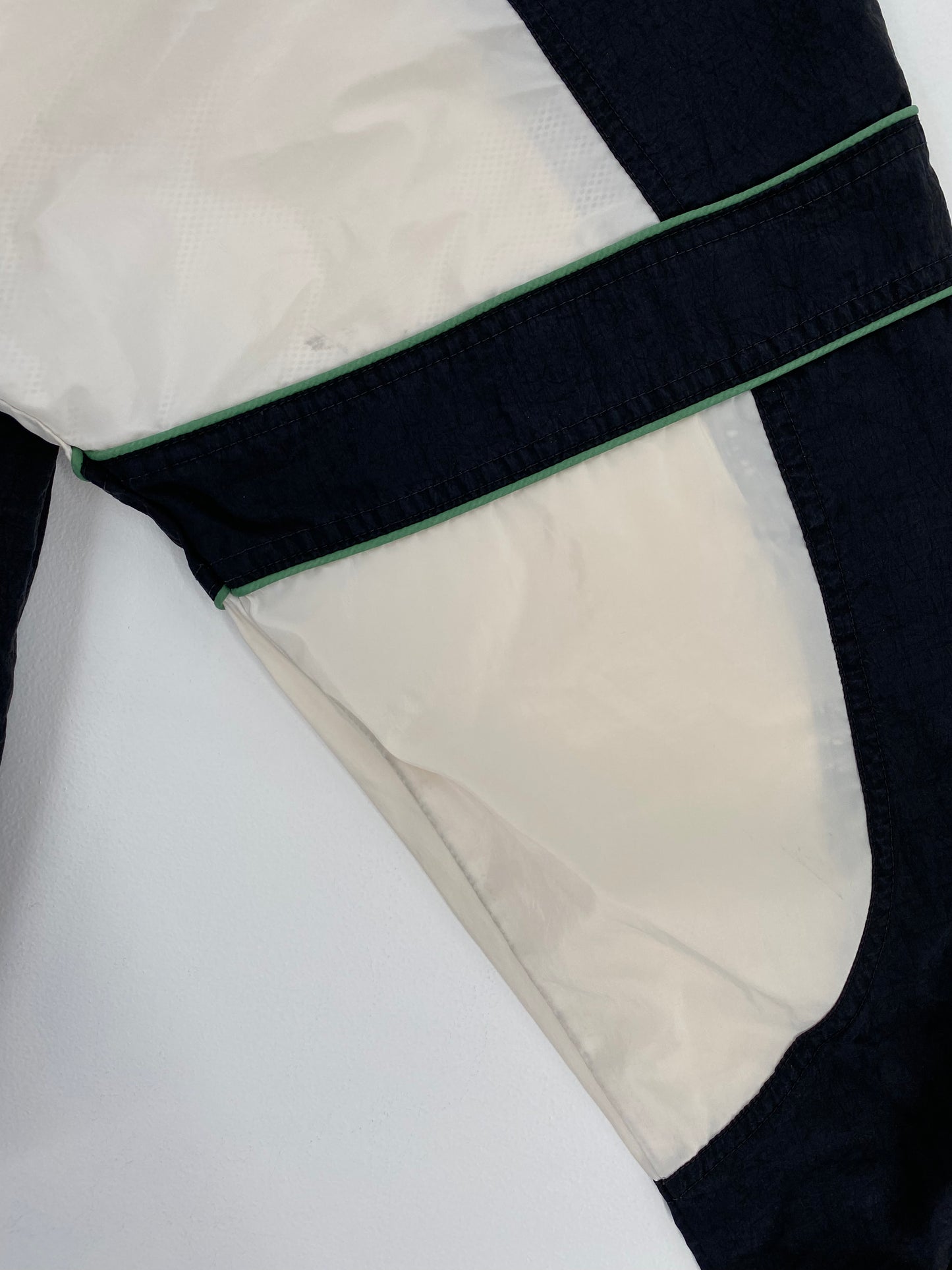 90's NIKE Size L Vintage Nylon Jacket / A2035