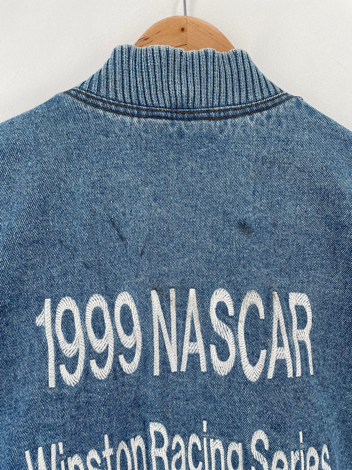 1999 NASCAR Size XL Vintage Racing Denim Jacket / E6058J