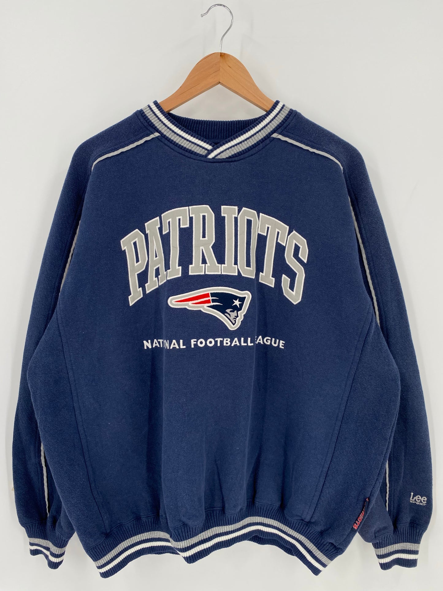 90's NEW ENGLAND PATRIOTS Size L Vintage NFL Sweat - Shirt/ K6455