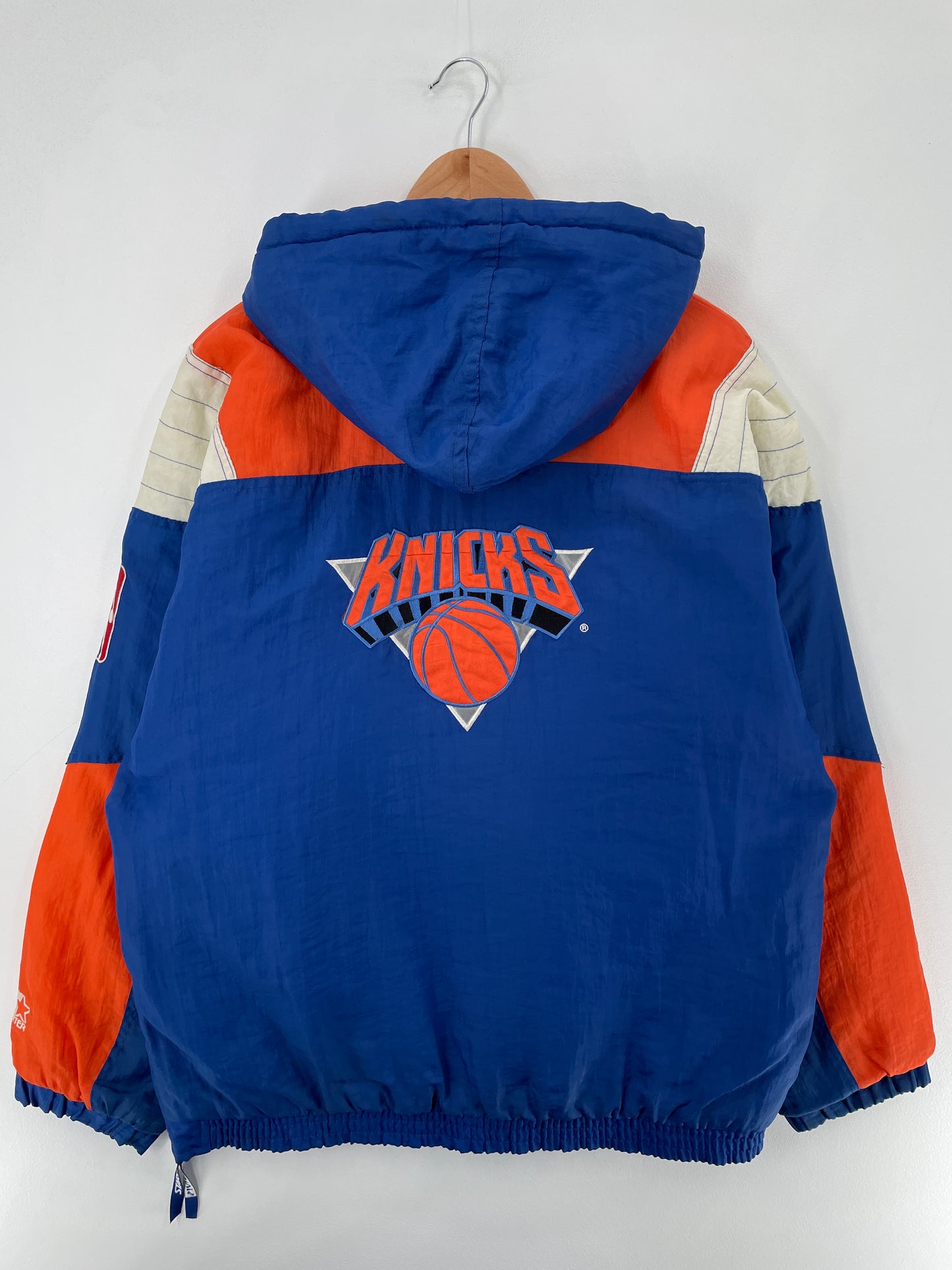 .90’s STARTER x NEW YORK KNICKS Size XL NBA Padded Nylon Jacket / E2529J