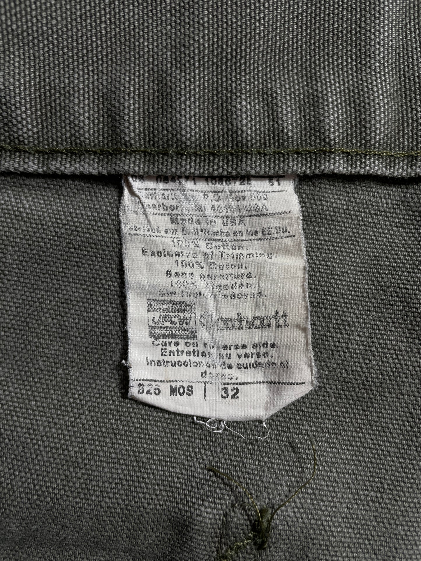 .Vintage CARHARTT Made in USA Size W32xL8 Duck Shorts / A3562