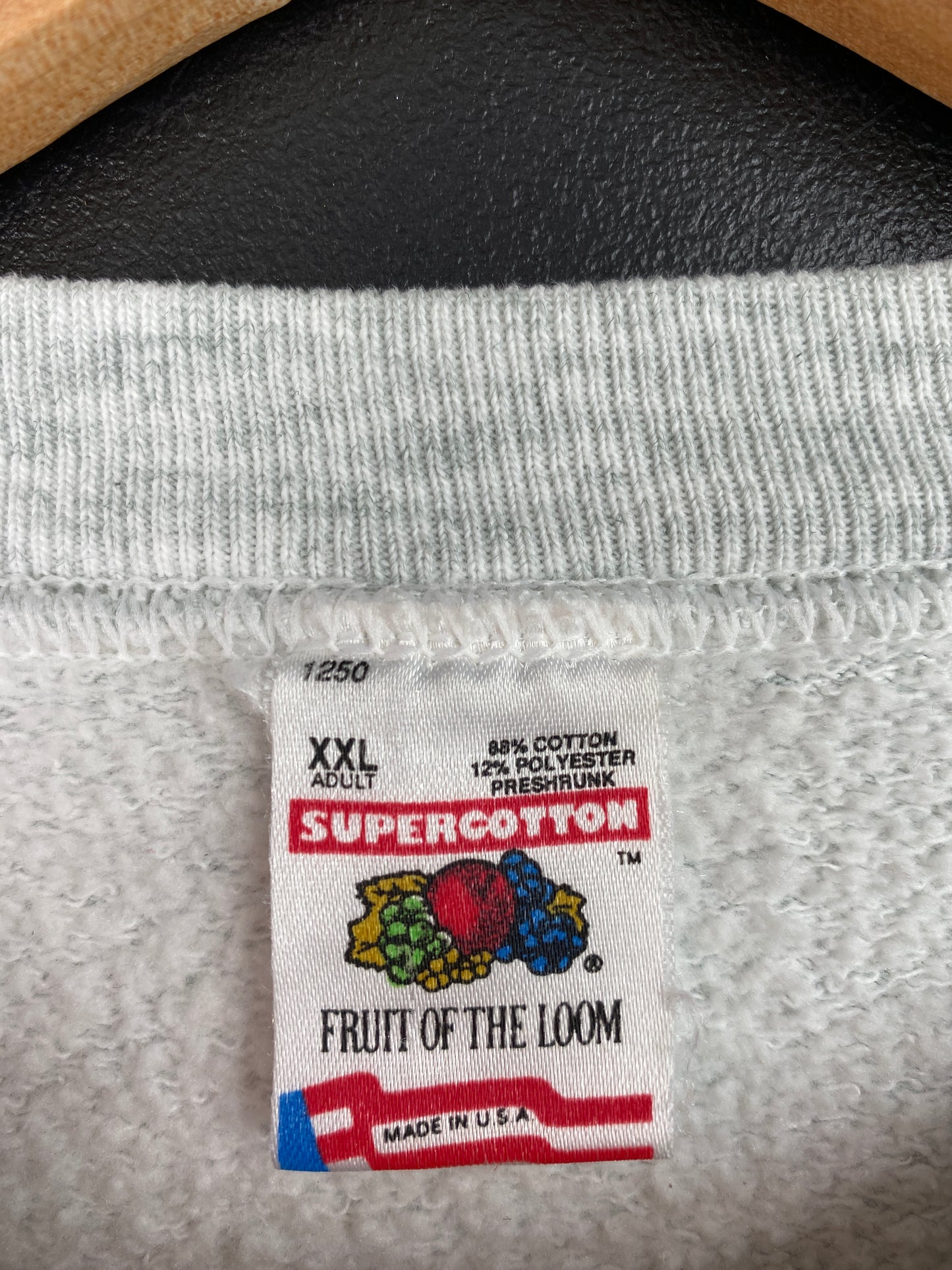 90's N.C. STATE Made in USA Size XXL Vintage College Sweat-Shirt / A7460