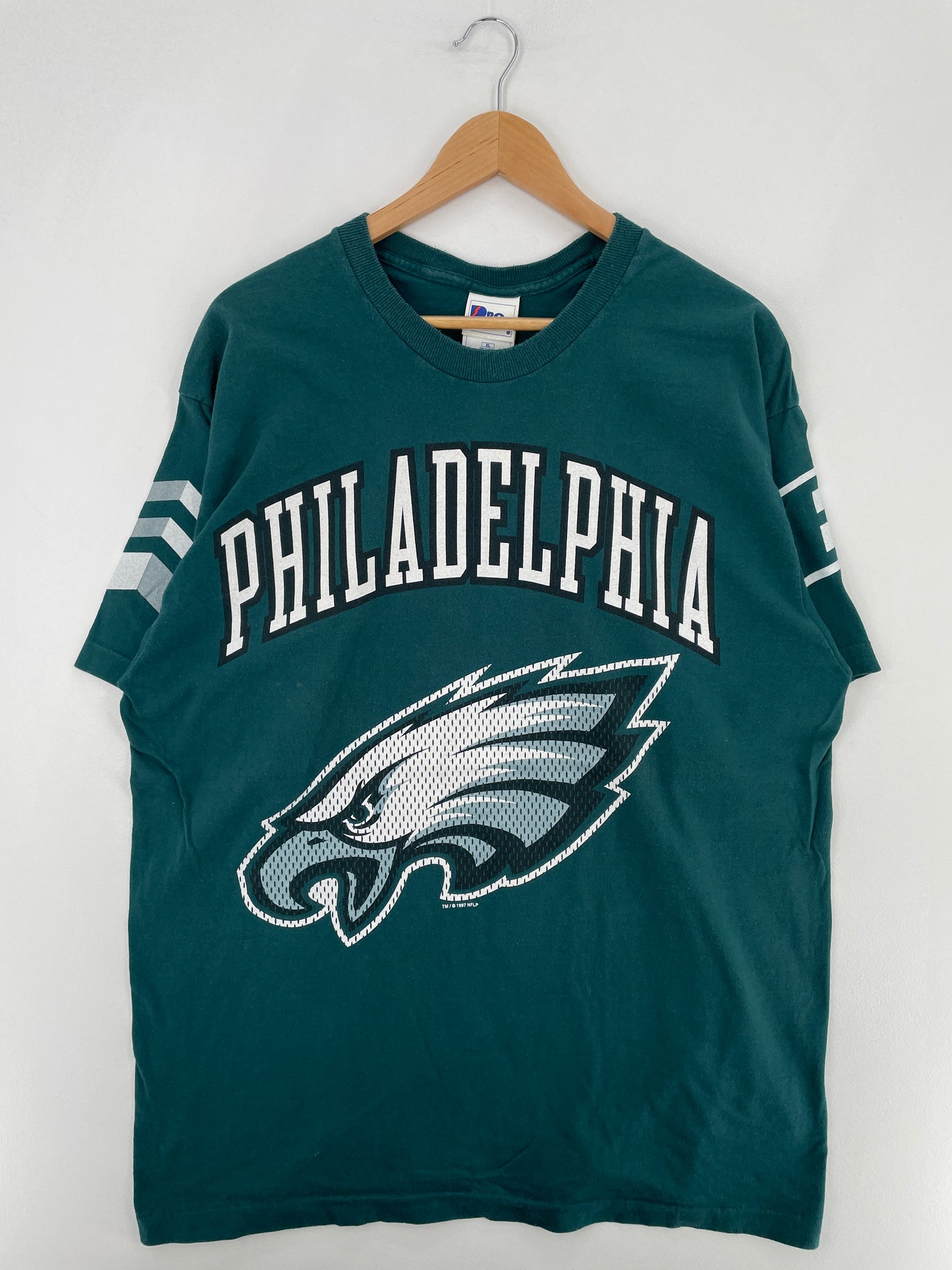 90's PHILADELPHIA EAGLES Made in USA Size XL Vintage NFL T-Shirt / E2421T