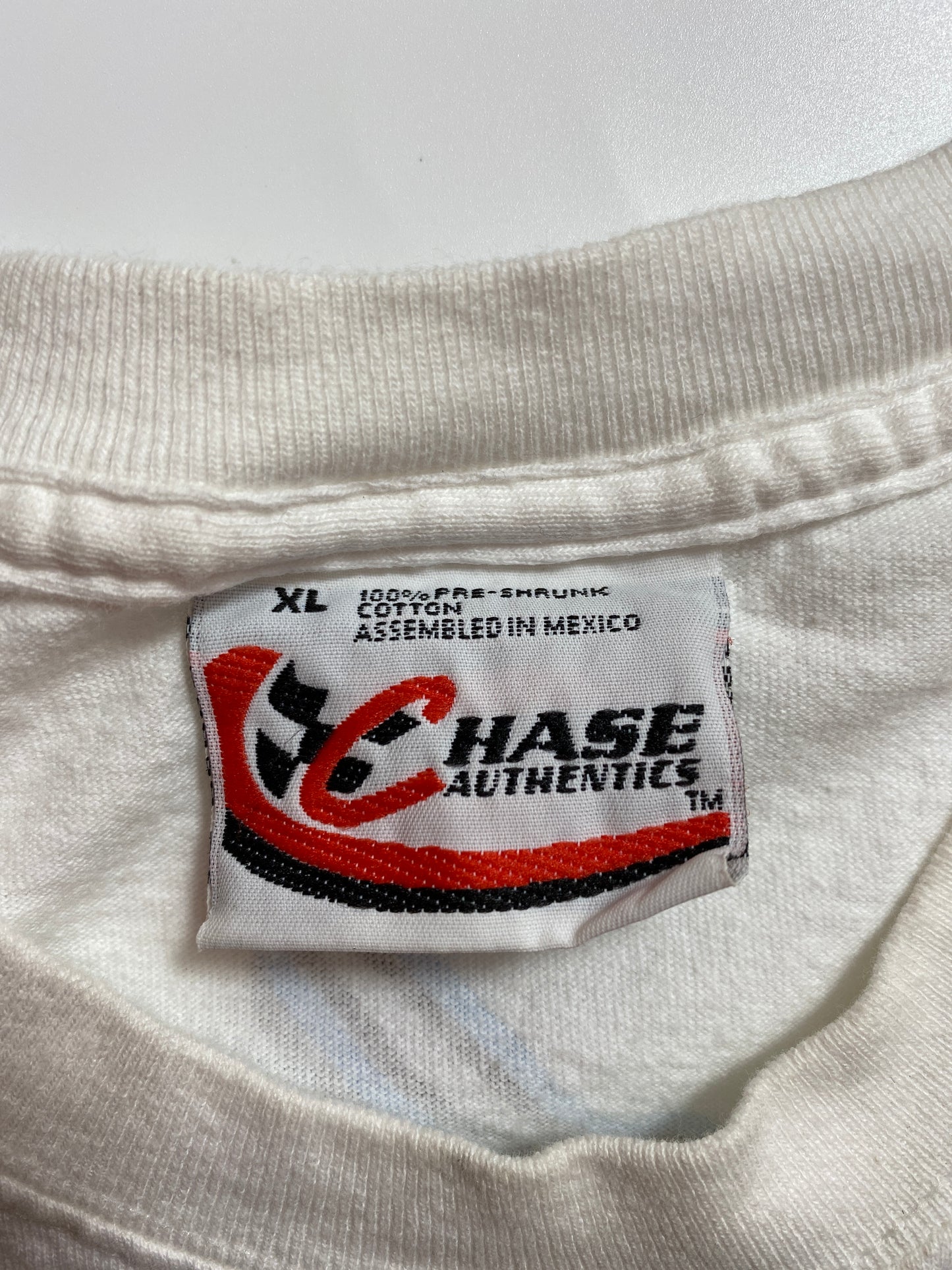 2002 NASCAR DUPONT Size XL Vintage Racing T-shirt / 9453