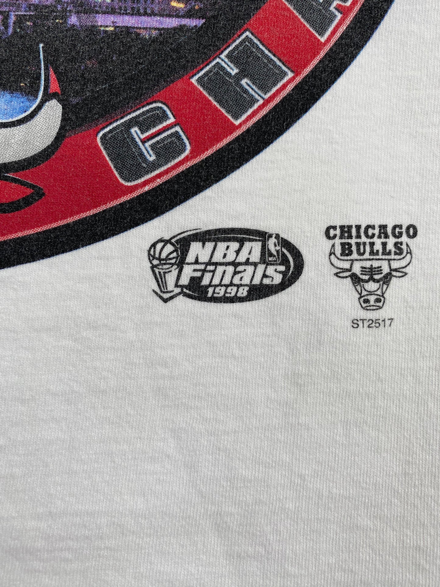 1998 STARTER x CHICAGO BULLS Made in USA Size L Vintage NBA T-Shirt / E4480T