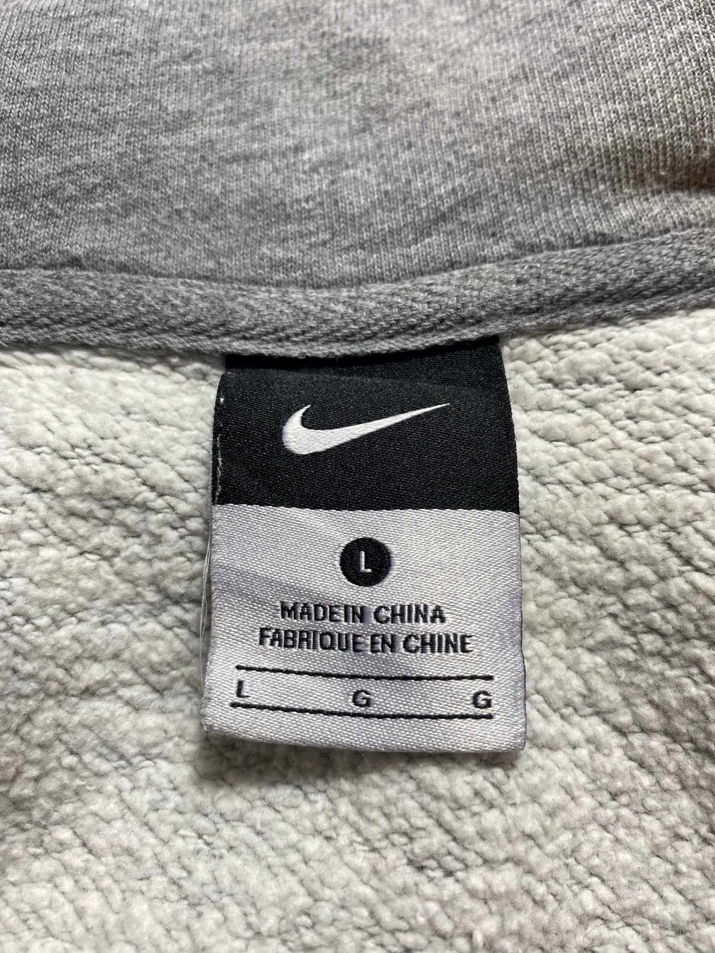 Vintage NIKE x UCONN Size XL Vintage College Hoodie Sweat-shirt / E1920S