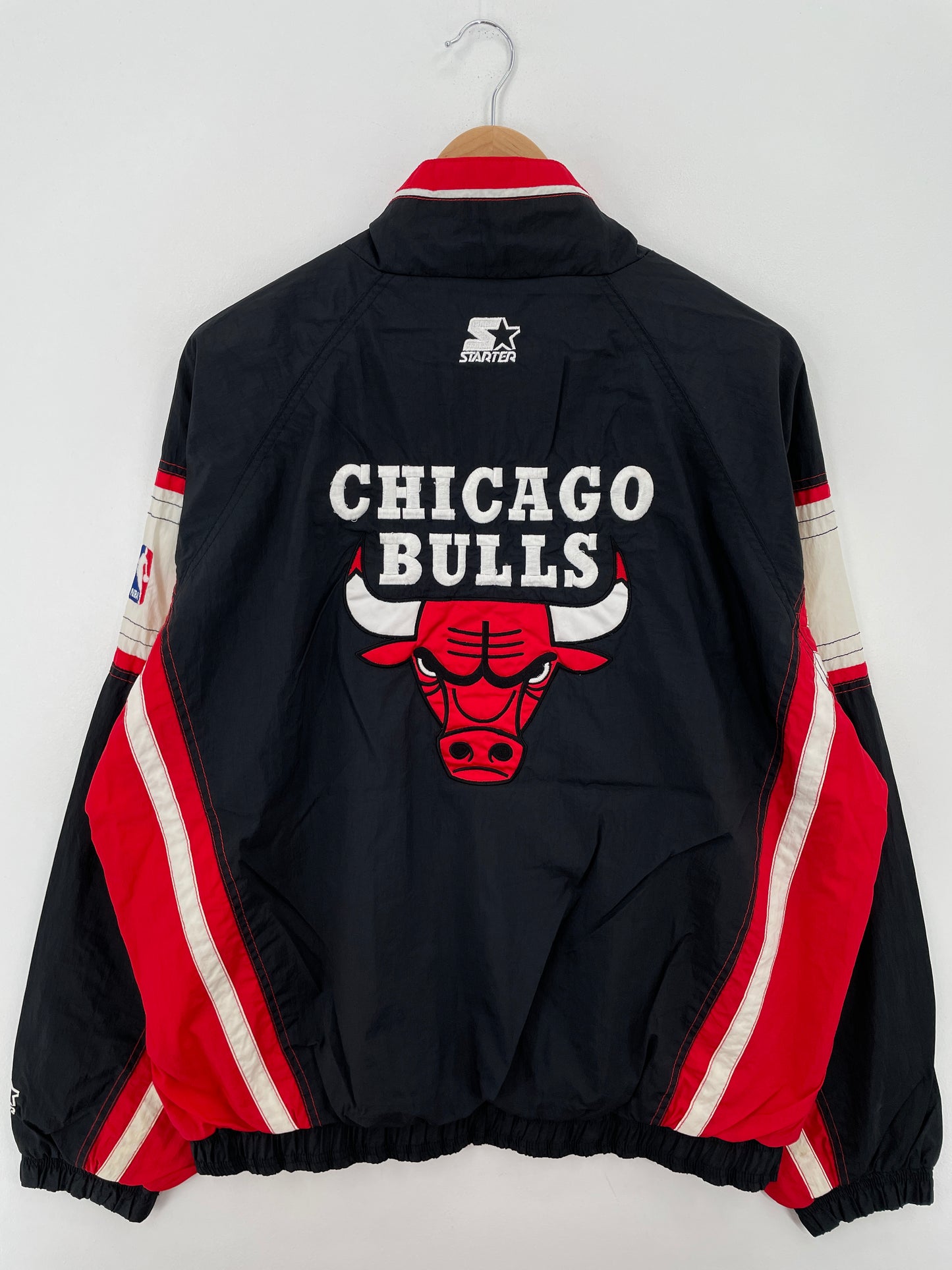 90's STARTER x CHICAGO BULLS Size XL Vintage NBA Nylon Jacket / A6834