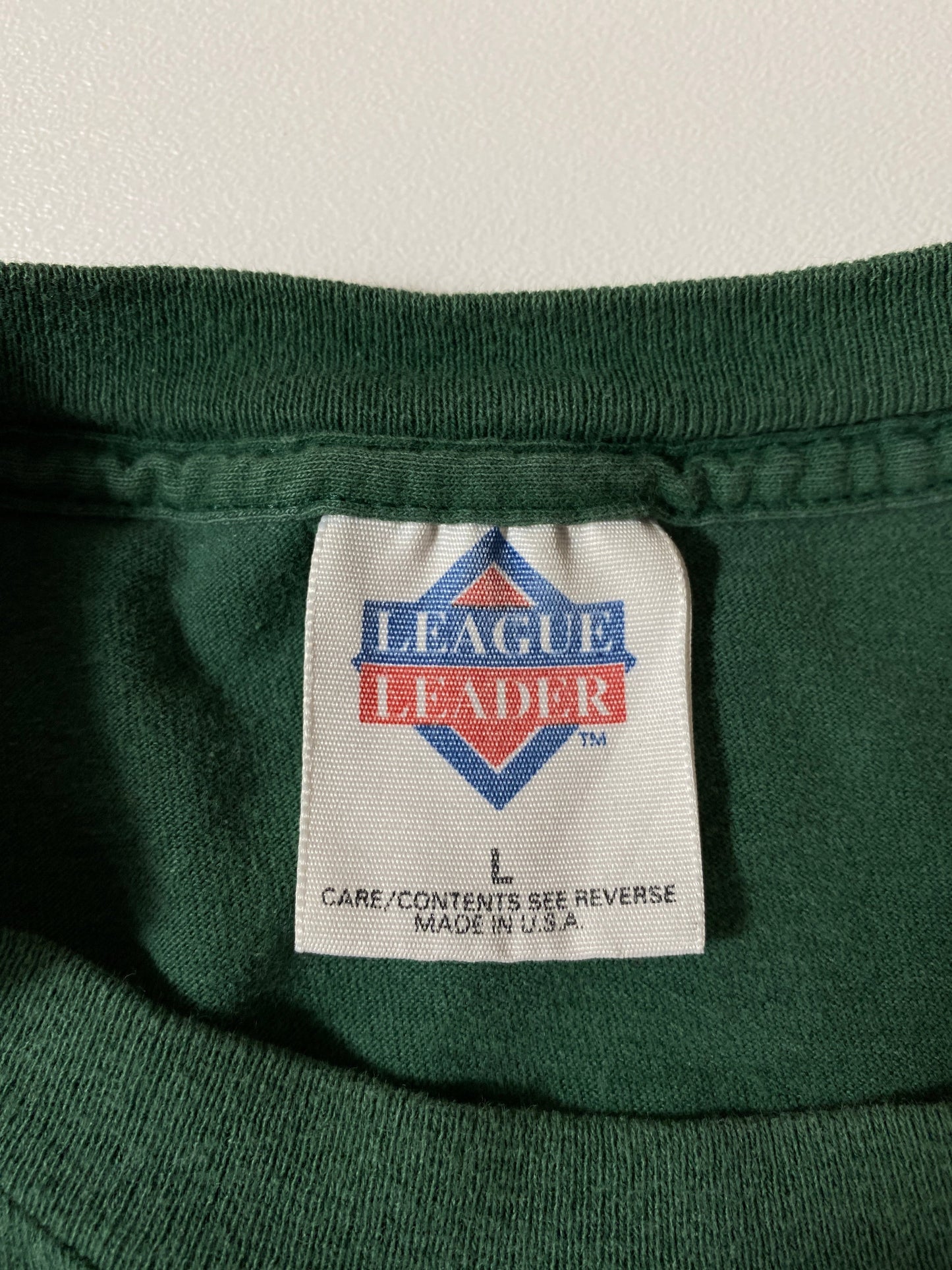 90’s BOSTON CELTICS x LOONEY TONES TAZ MADE IN USA Size L Vintage NBA T- Shirts / A330