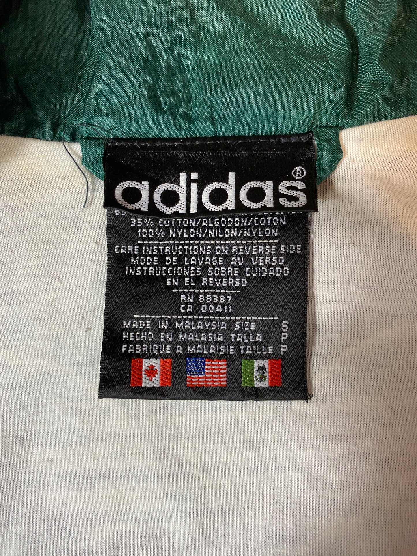 90's Adidas Size S Vintage Nylon Jacket / K54