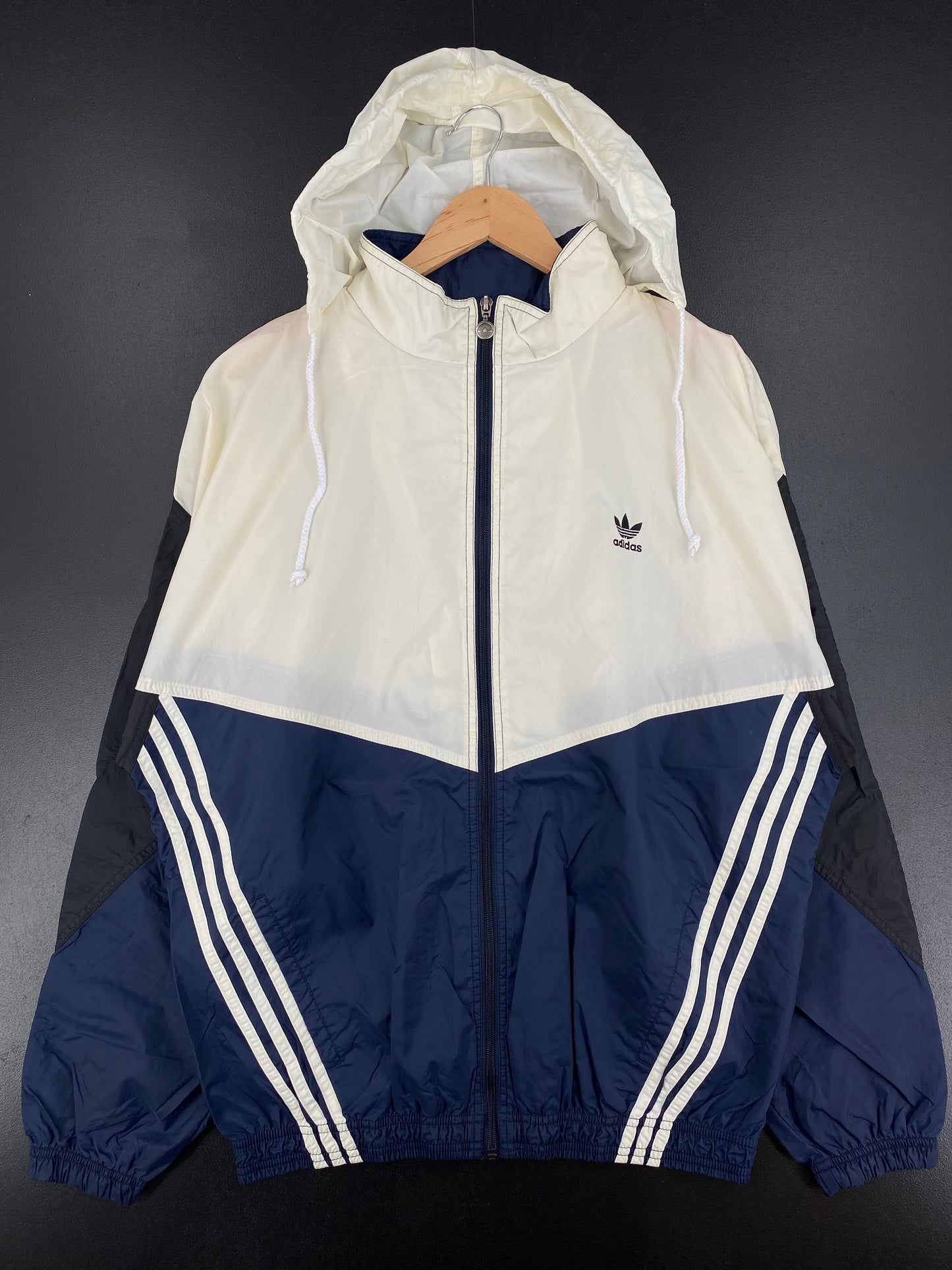 90's ADIDAS Size M Vintage Nylon Jacket / A1640