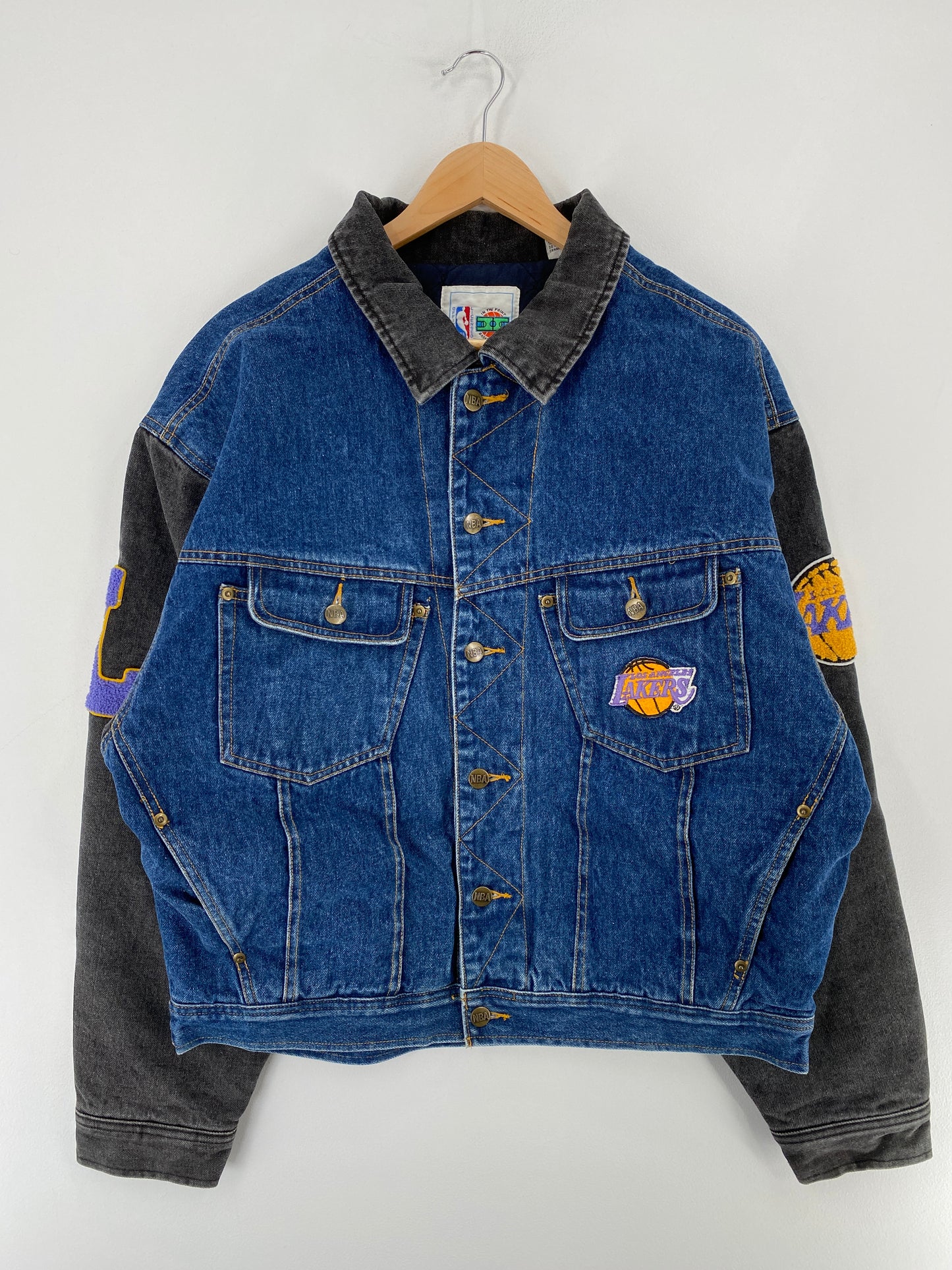 90’s LOS ANGELES LAKERS Size M NBA Denim Jacket / E5393J