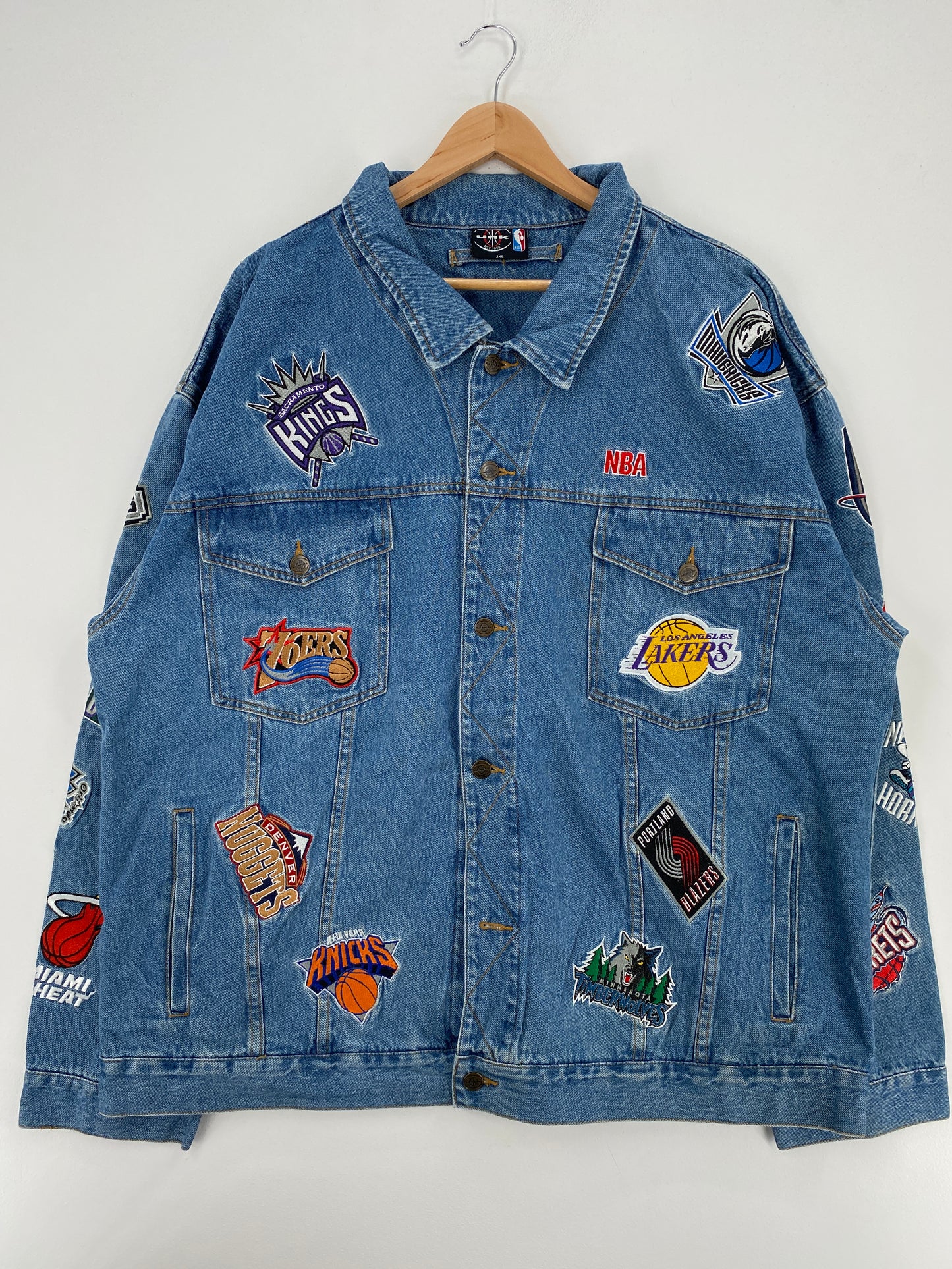2003 NBA TEAM LOGOS Size XXXL Vintage Denim Jacket / A5771