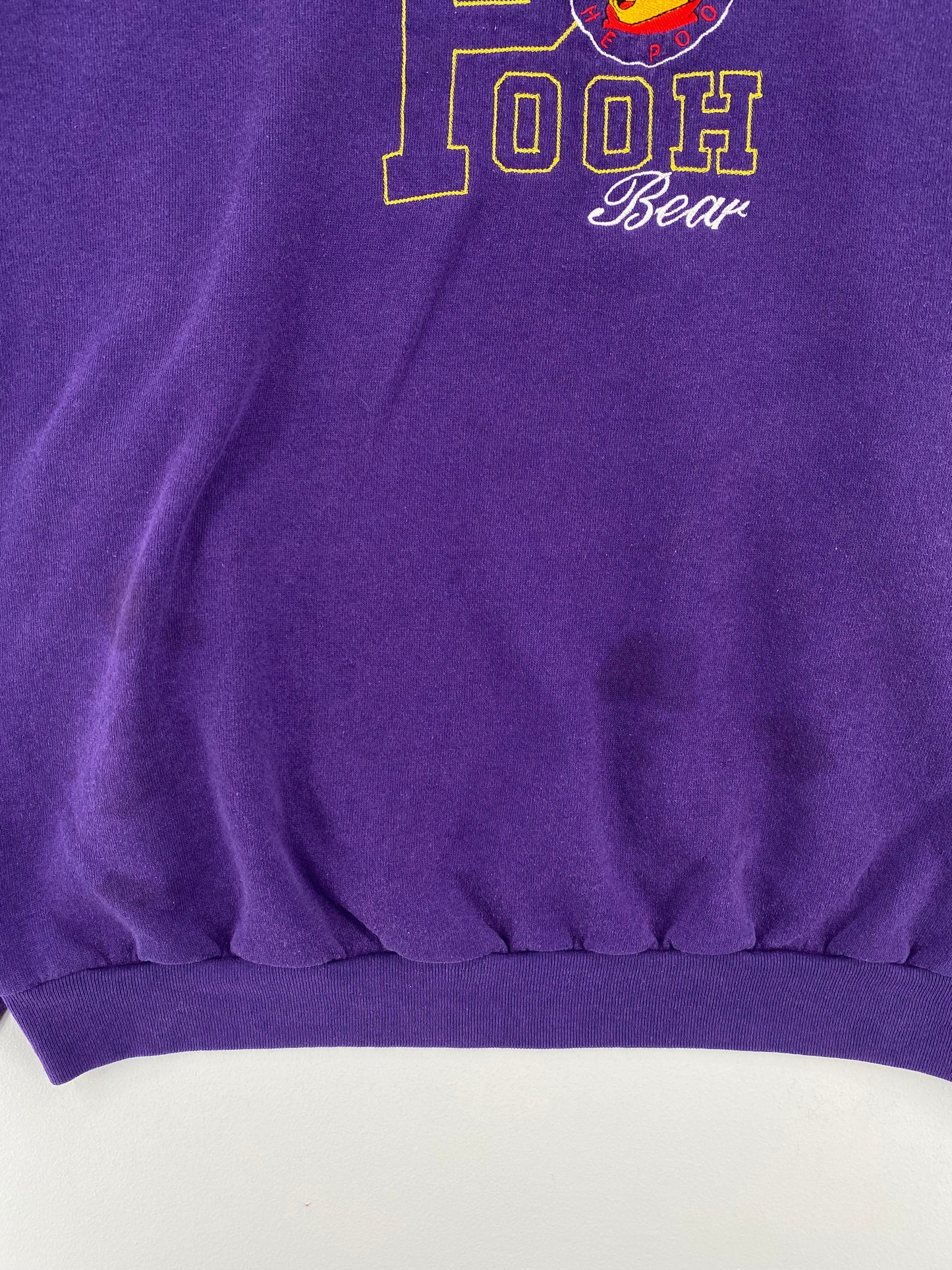 00’ DISNEY WINNIE THE POOH Made in USA Size XL Vintage Sweat-shirt / E3008S