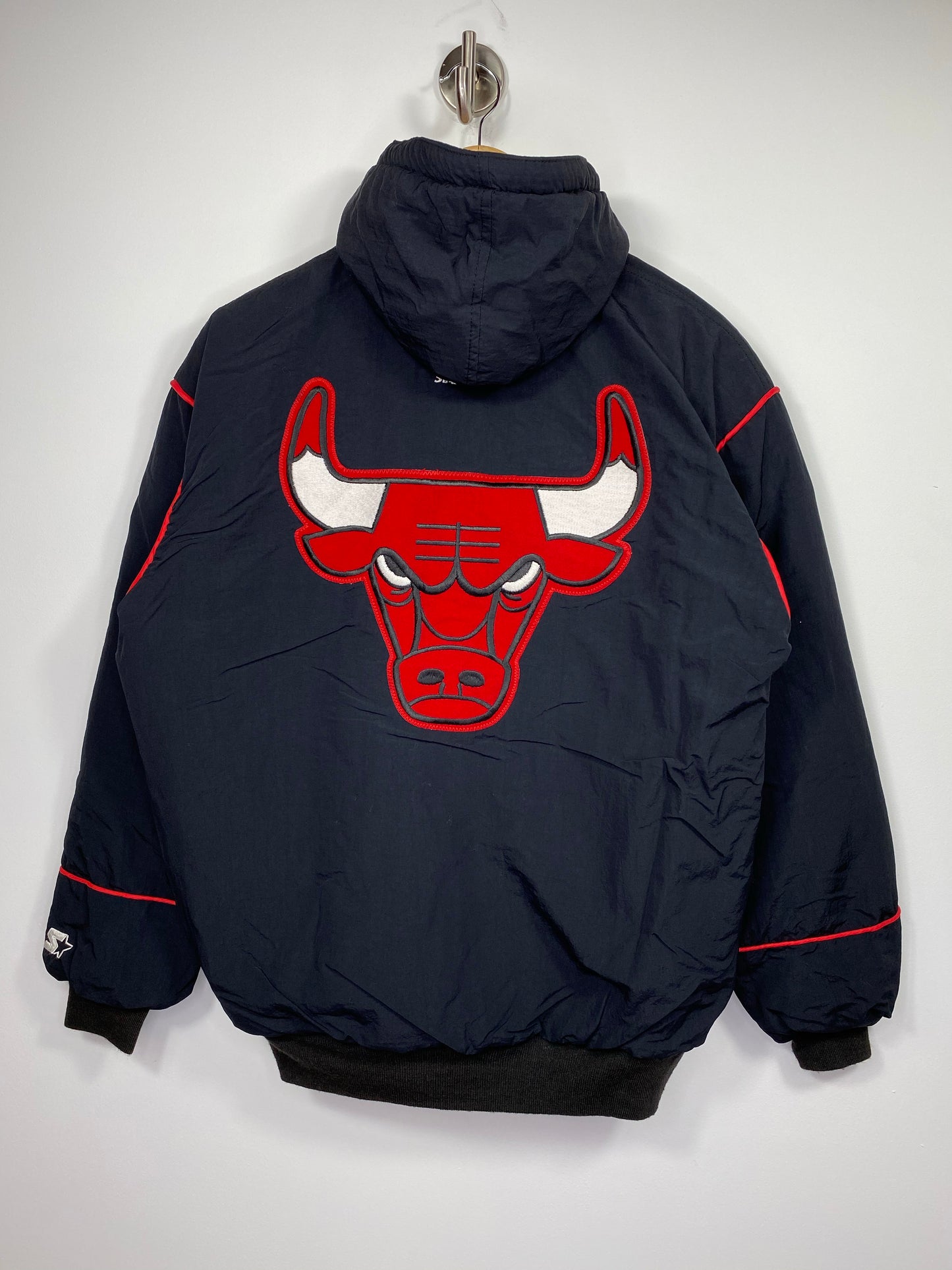 90's Starter x NBA CHICAGO BULLS Made in USA Vintage Padded Nylon Jacket / 5030