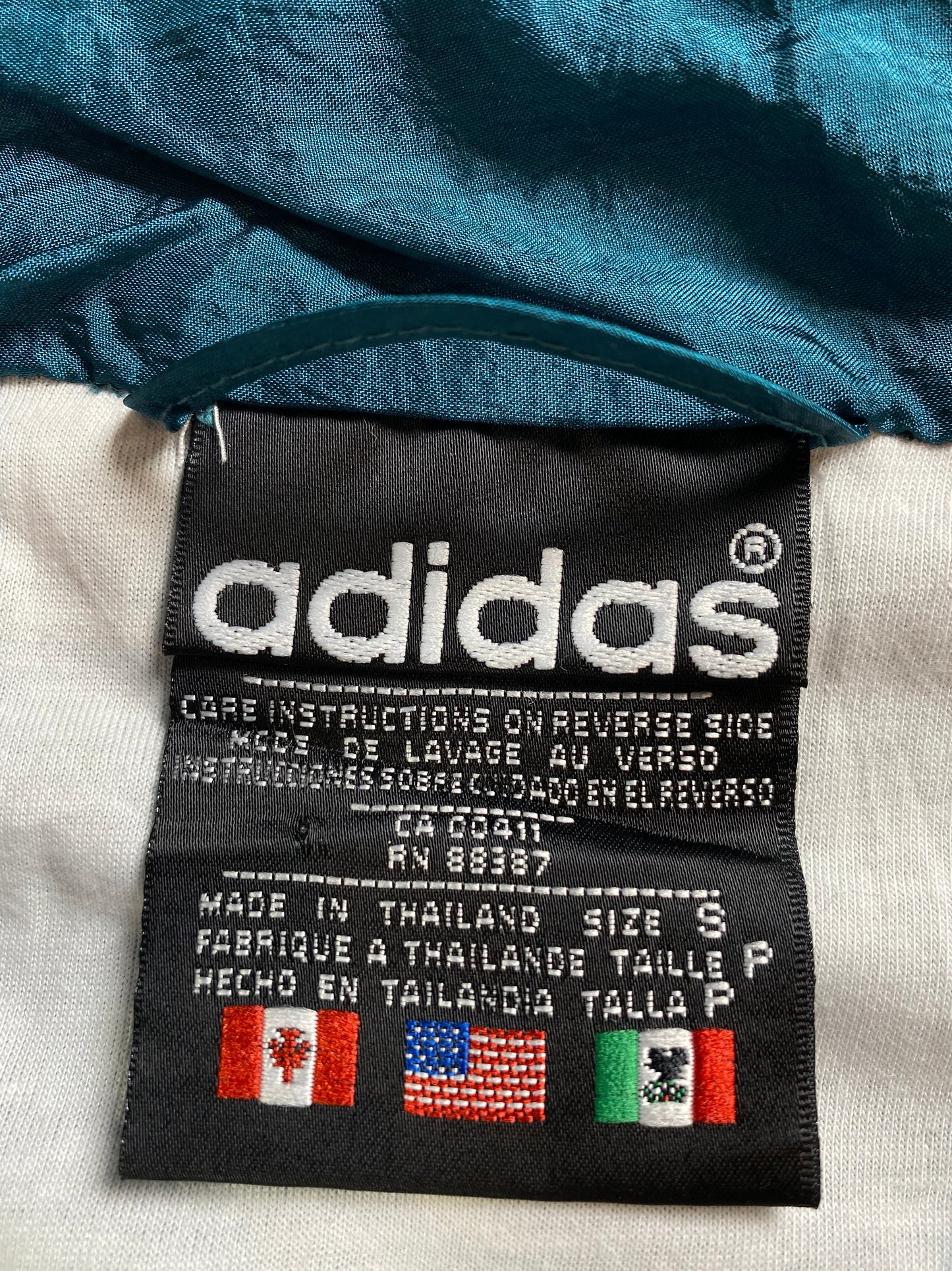 90's ADIDAS Size S Vintage Nylon Jacket / E1483N
