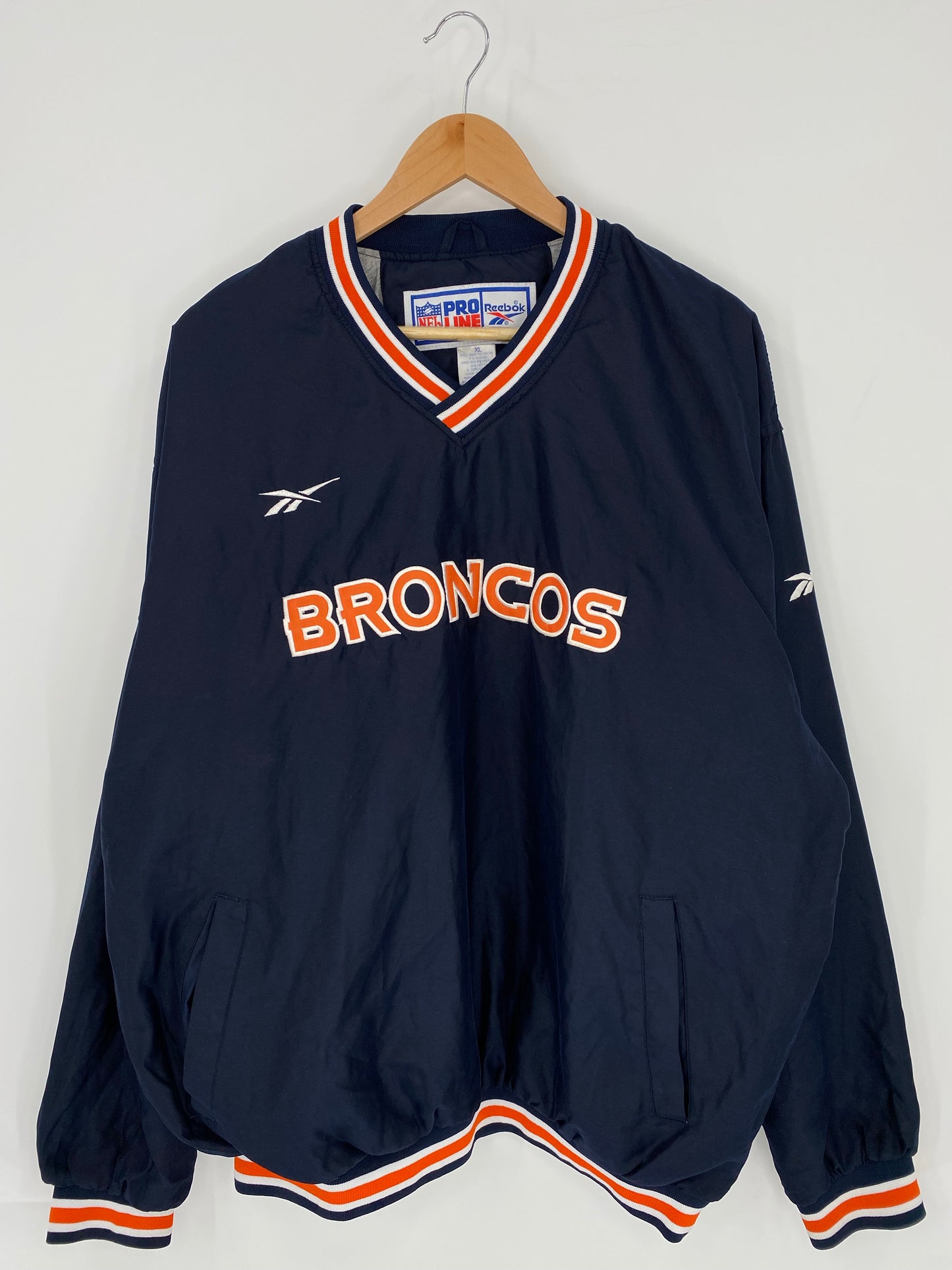 Vintage REEBOK x BRONCOS Size XL NFL Nylon Jacket / K5966